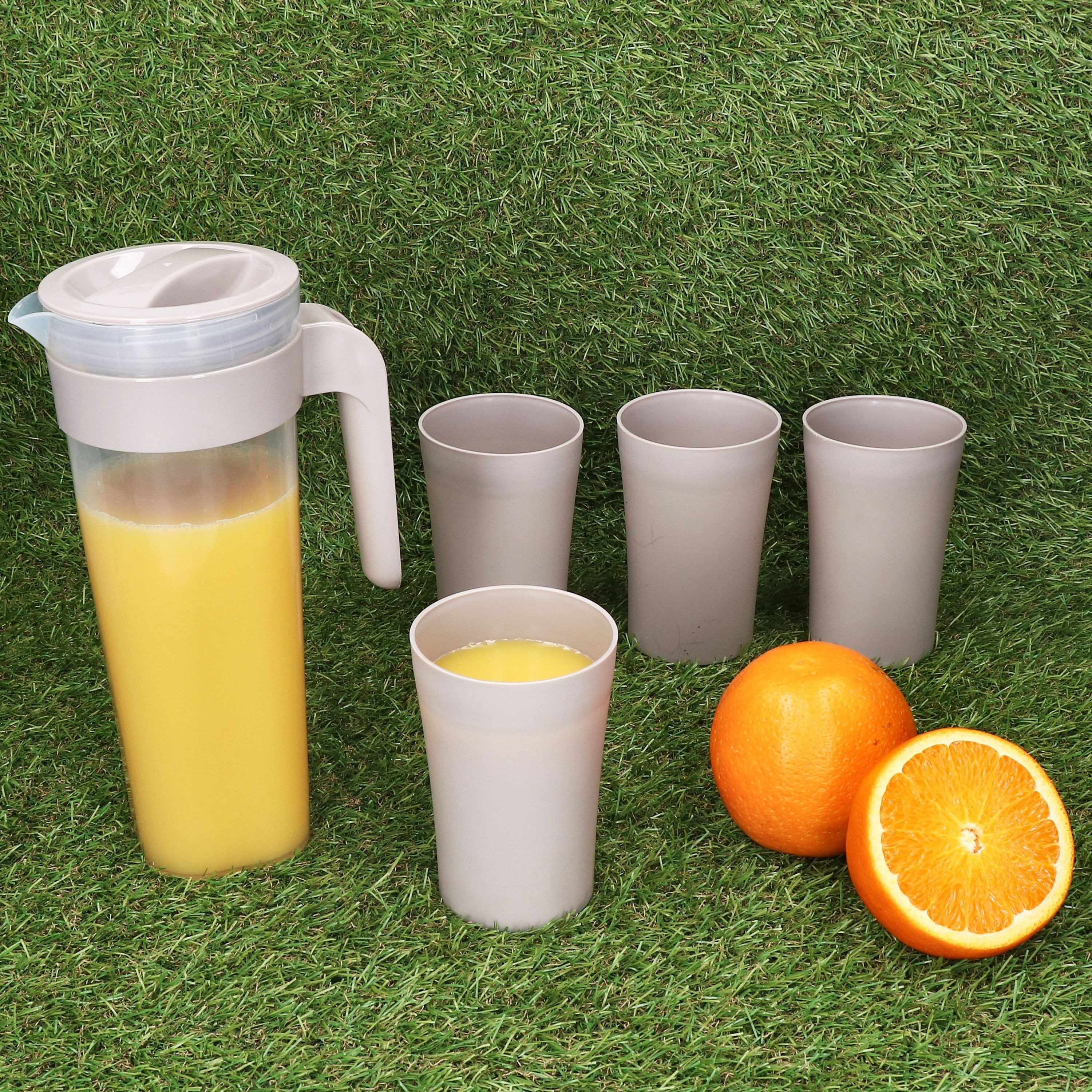 MamboCat Karaffe Togo 5-tlg. Krug Set mit 4 Bechern Kunststoff beige Picknick Camping