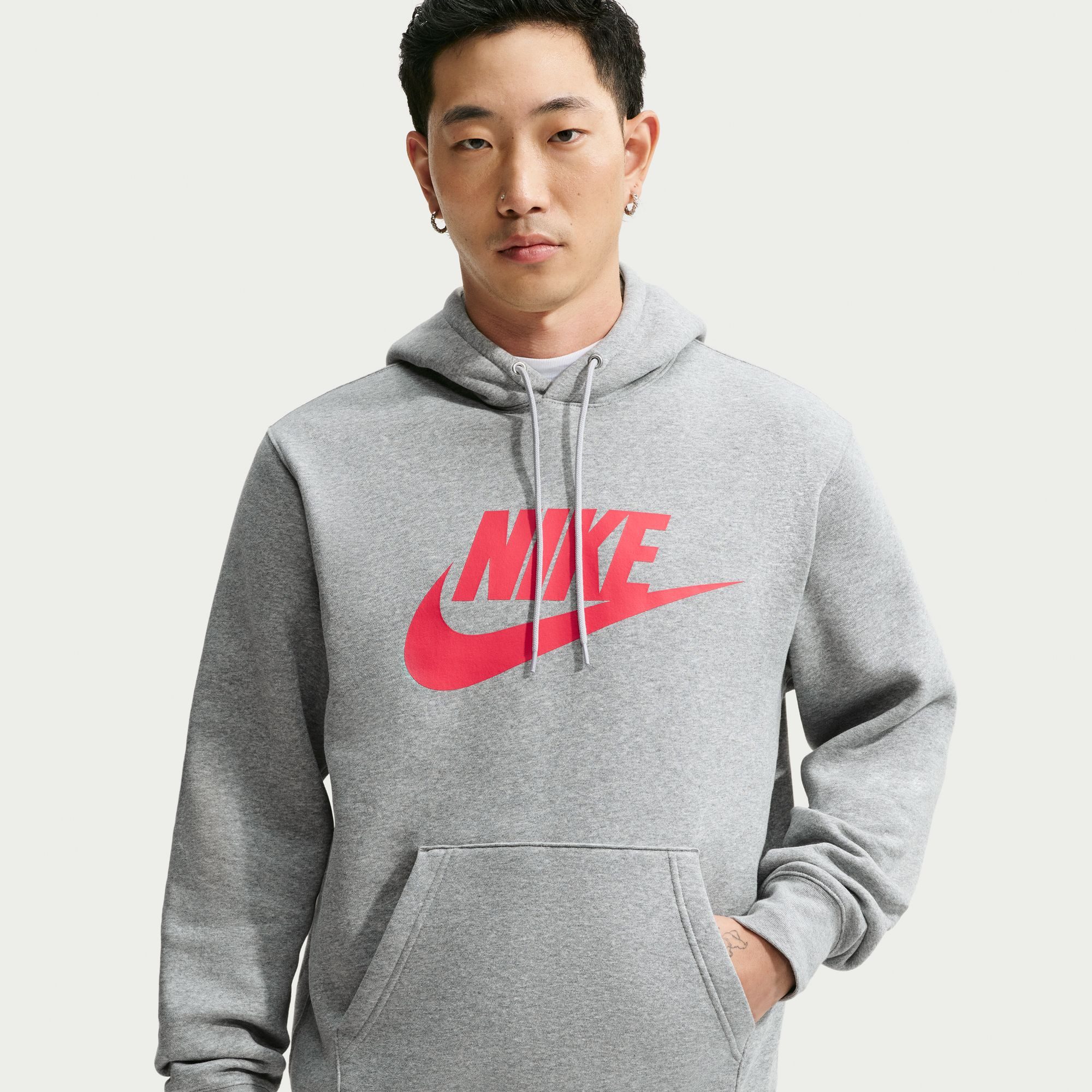 Nike Sportswear Kapuzensweatshirt M NK CLUB BB PO GFX HOODIE mit Rundhalsausschnitt, Langarm-Design, aus Baumwolle und Polyester
