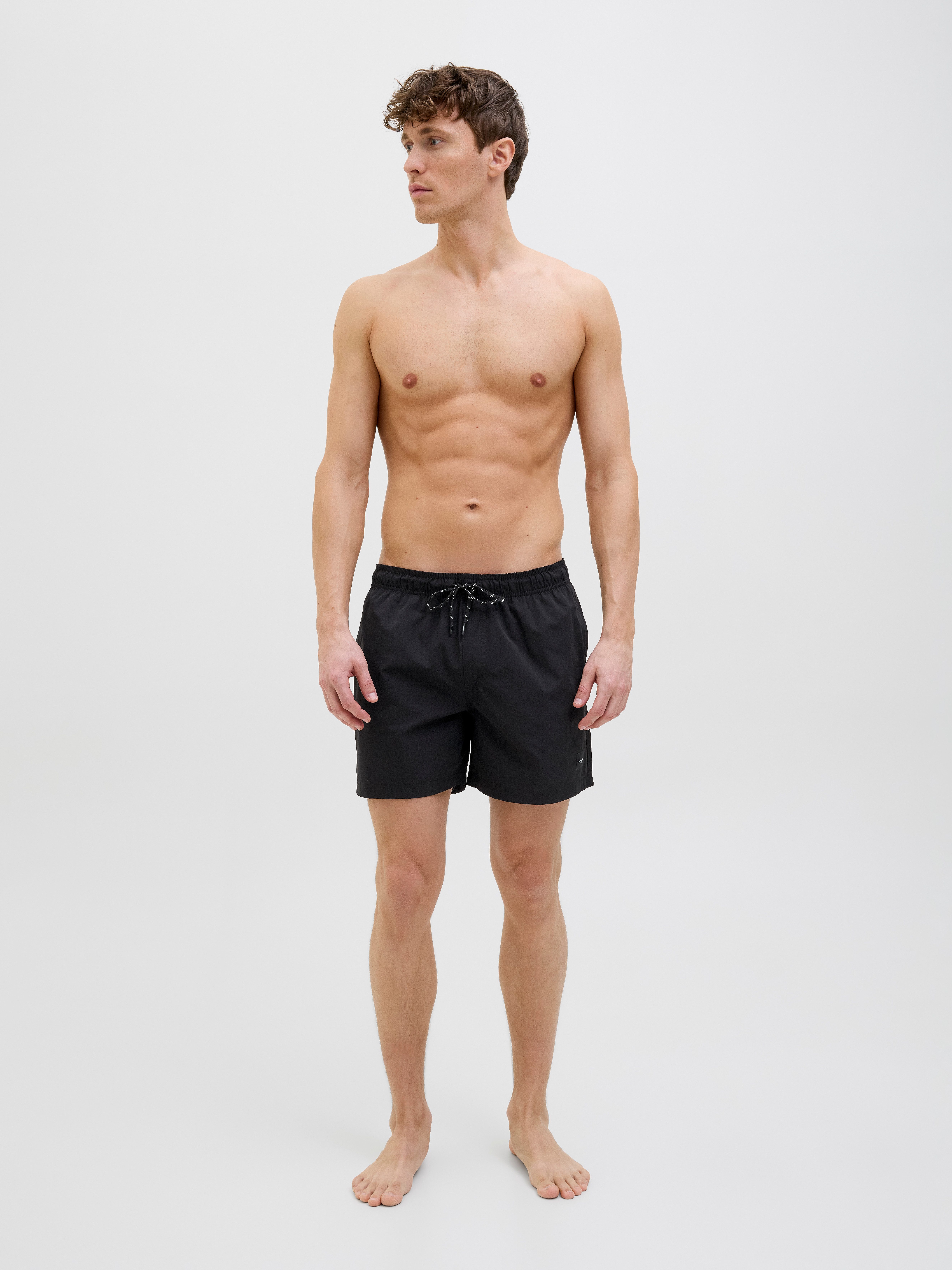 Jack & Jones Badeshorts JPSTMAUI Badeshort mit elastischem Bund und normalem Schnitt unifarben, modisch, slim fit, Polyester