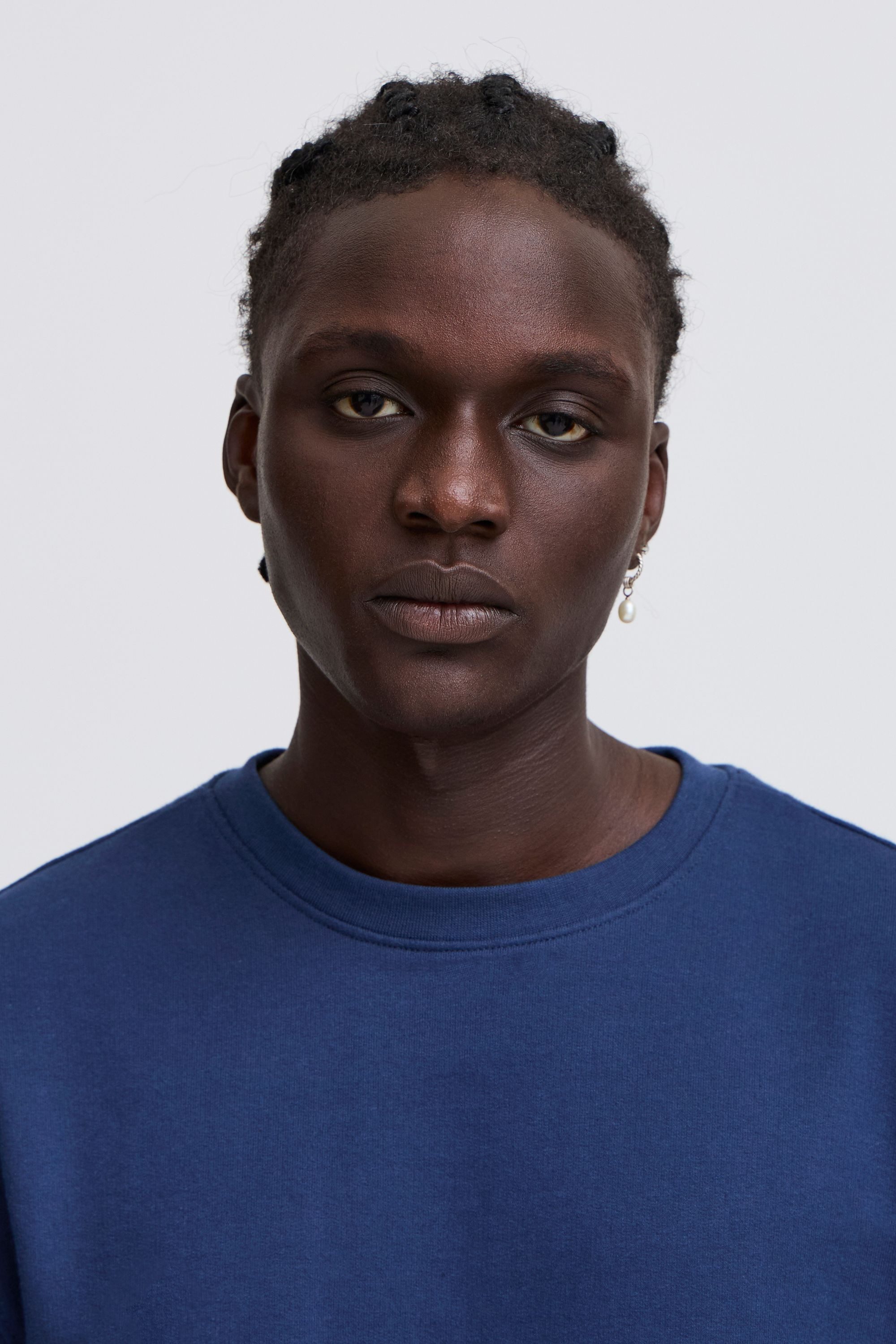 Blend Longpullover BHBrody Klassischer Sweatpullover mit Rundhalsausschnitt