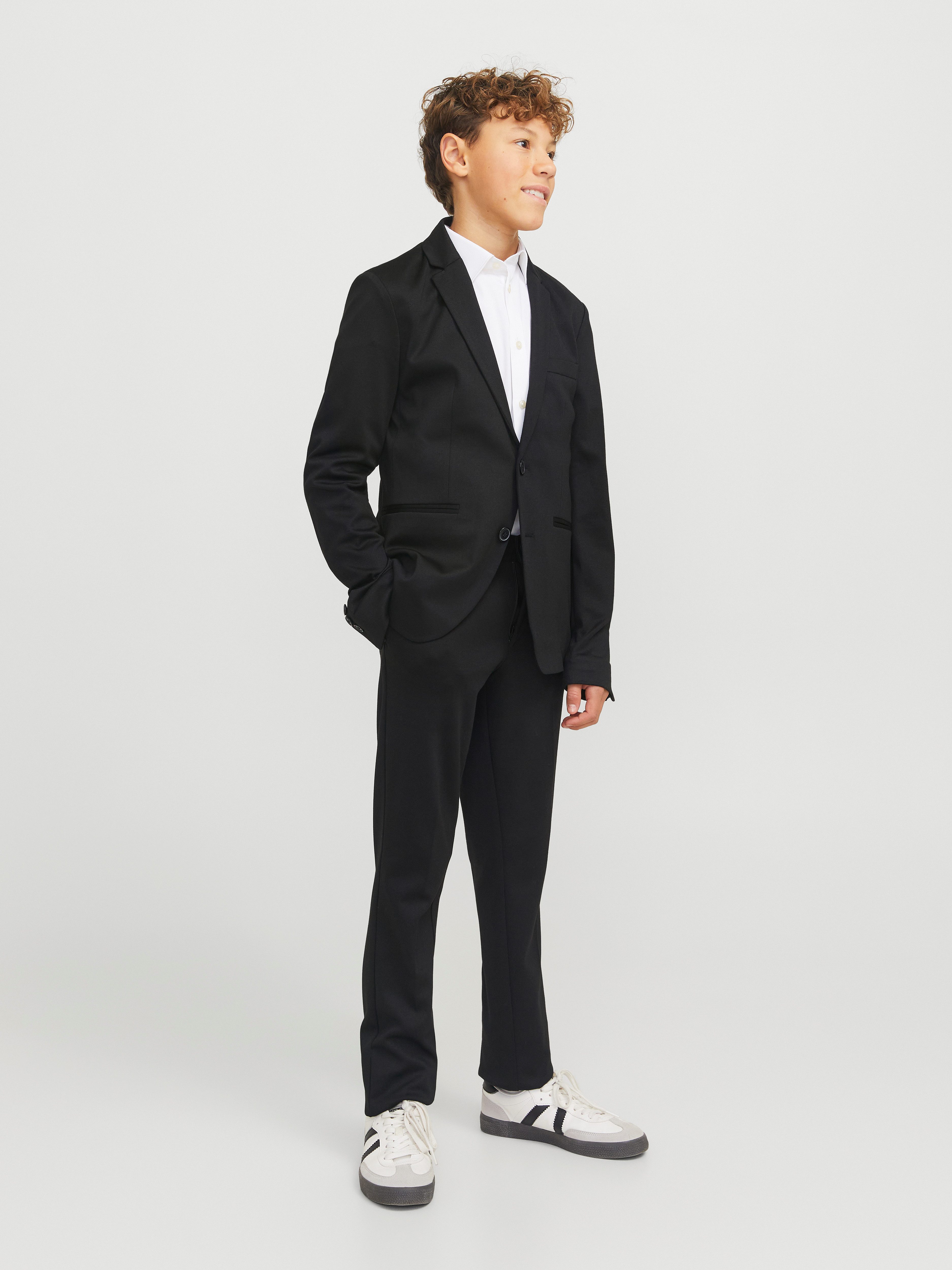 Jack & Jones Junior Anzughose JJEJAXON bietet Komfort durch elastische Passform unifarben, modisch, slim fit, Web
