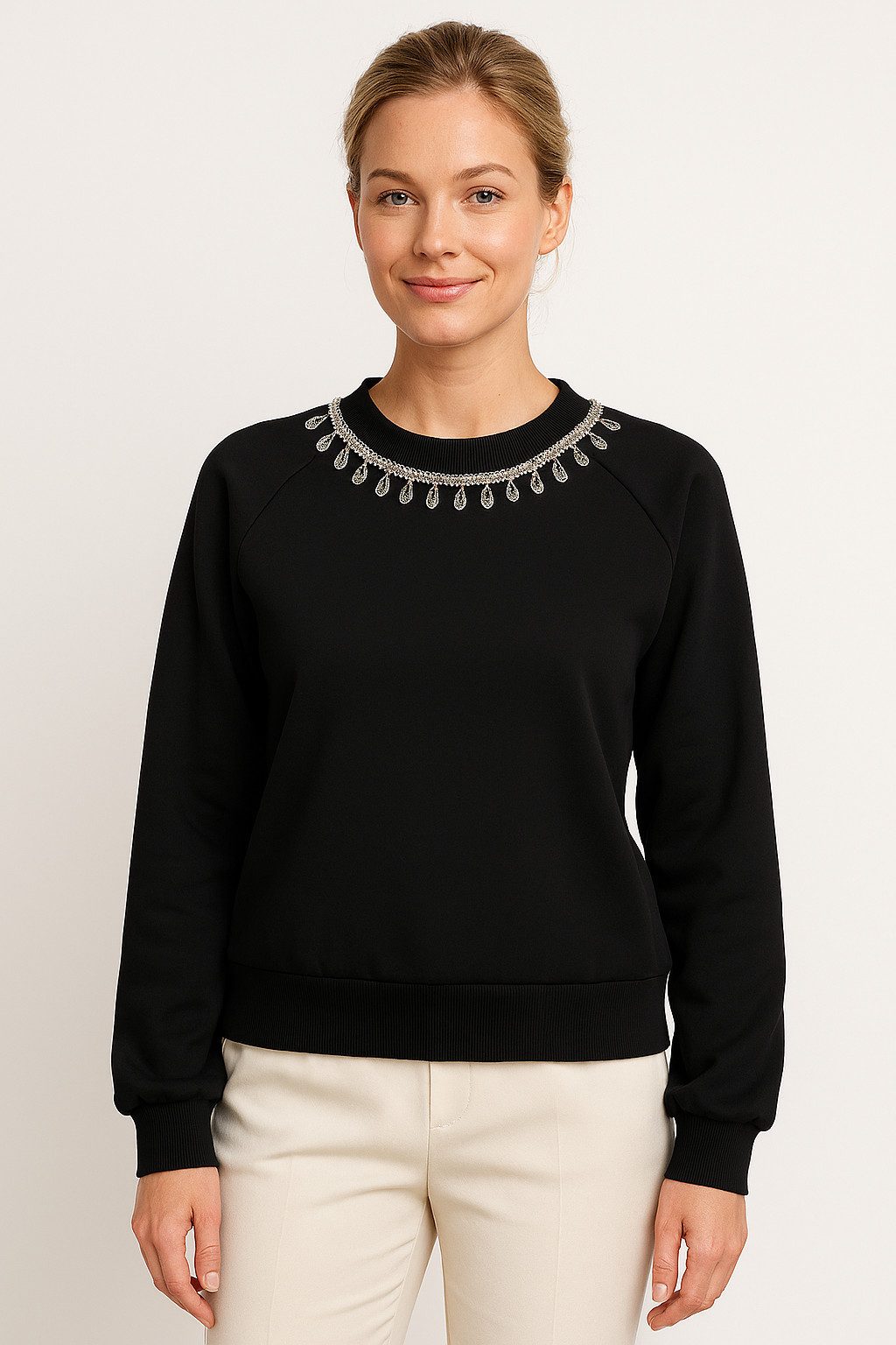 ONLY Sweatshirt ONLJETT L/S O-NECK EMB. günstig online kaufen