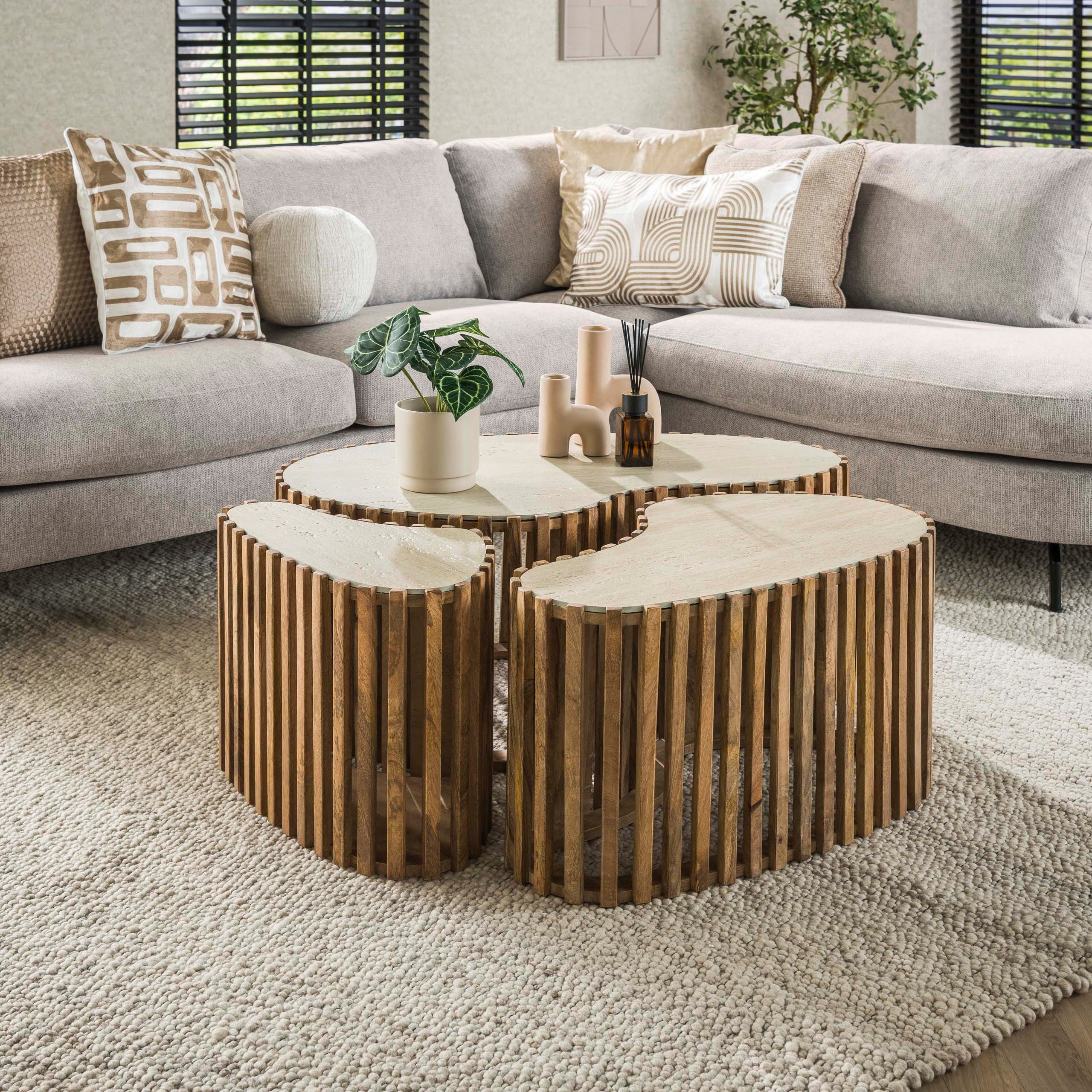 Villa Möbel Couchtisch Nuovo (1 Tisch, 3-St), Organisches Couchtisch Set aus massiver Mango in Sand