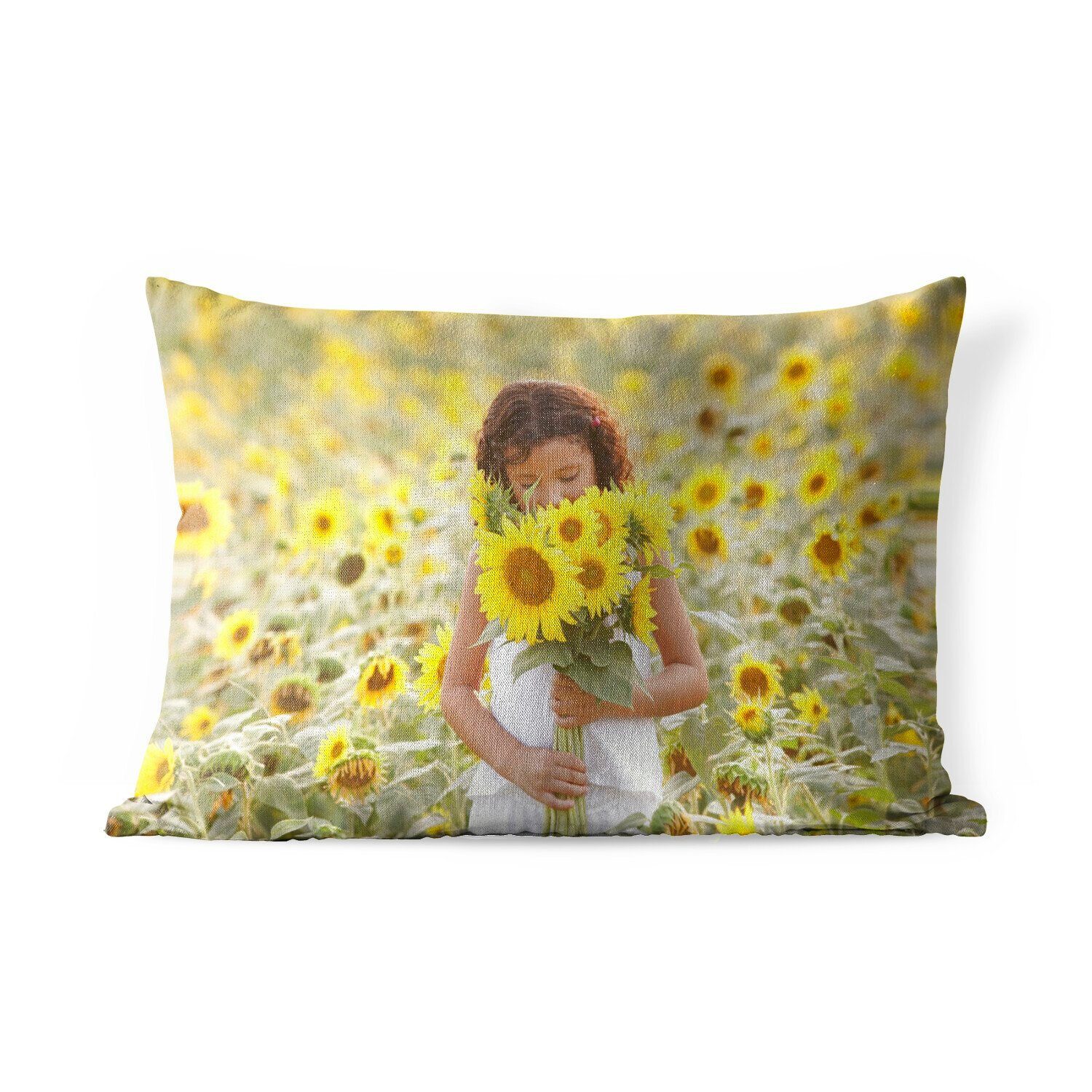 MuchoWow Dekokissen Mädchen mit einem Blumenstrauß aus Sonnenblumen, Outdoor-Dekorationskissen, Polyester, Dekokissenbezug, Kissenhülle