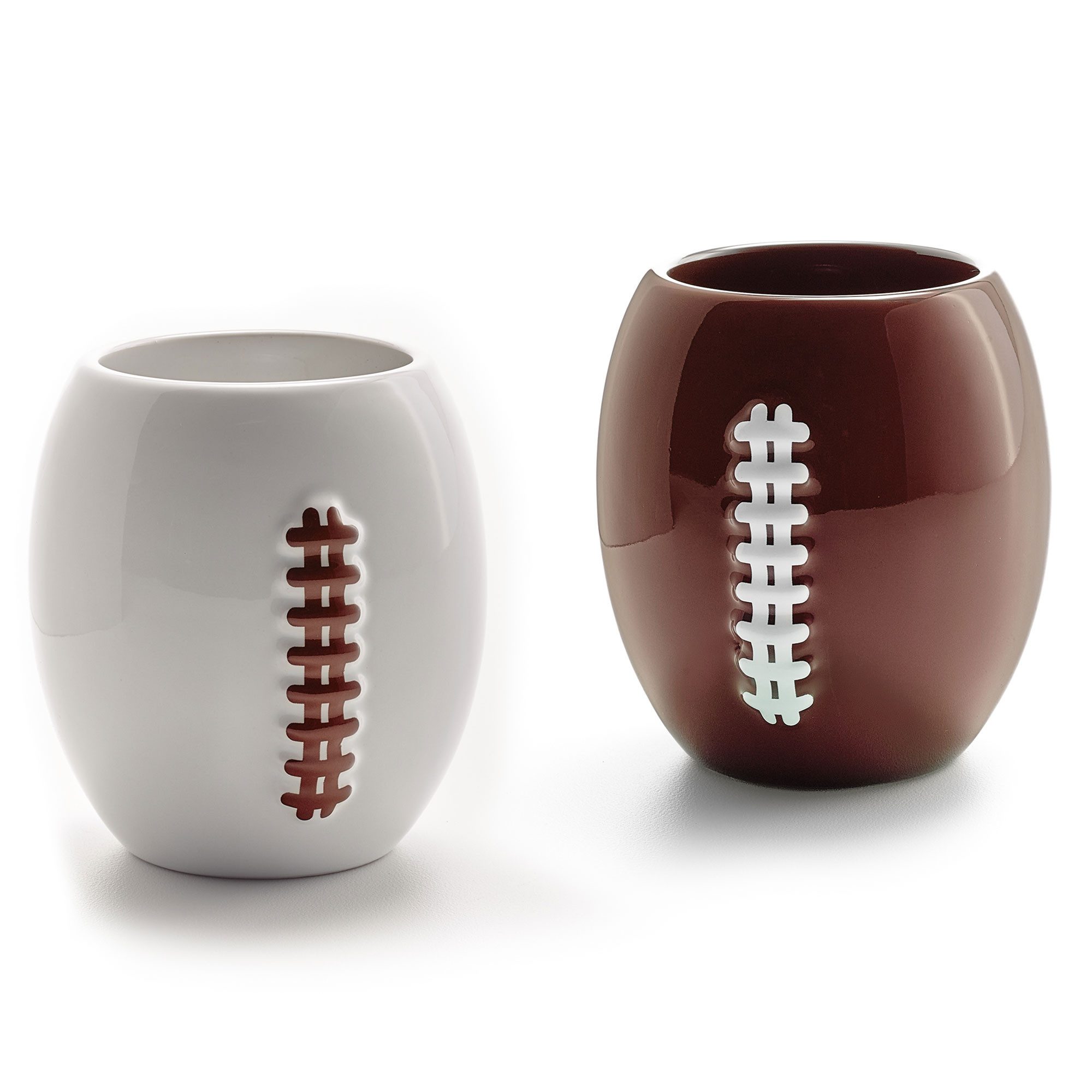40YARDS Tasse American Football Tasse/Kaffeebecher (330 ml) im 2er Set, 2-tlg., Keramik, mit erhabener Football Naht
