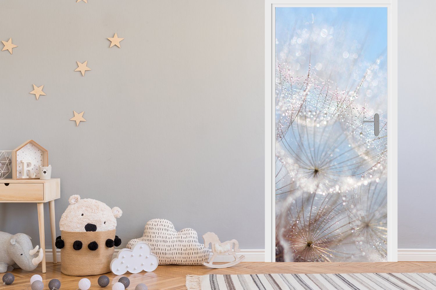 MuchoWow Türtapete Löwenzahnsamen in der Sonne, bedeckt mit frühen Tautropfen, Matt, bedruckt, (1 St), Selbstklebende Tapete, Folie für Möbel, 75x205 cm