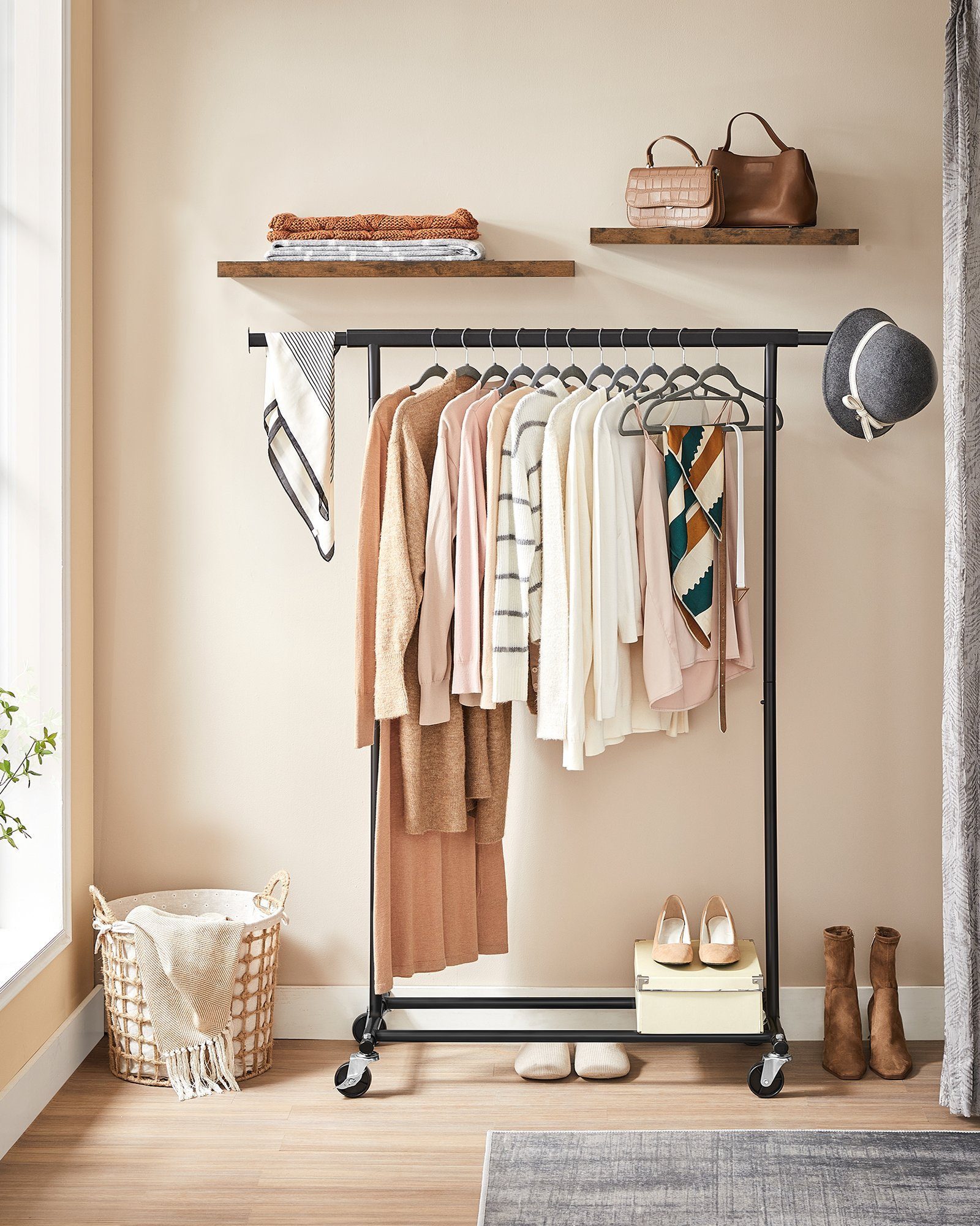 SONGMICS Kleiderständer, Garderobenständer auf Rollen, bis 90 kg belastbar günstig online kaufen