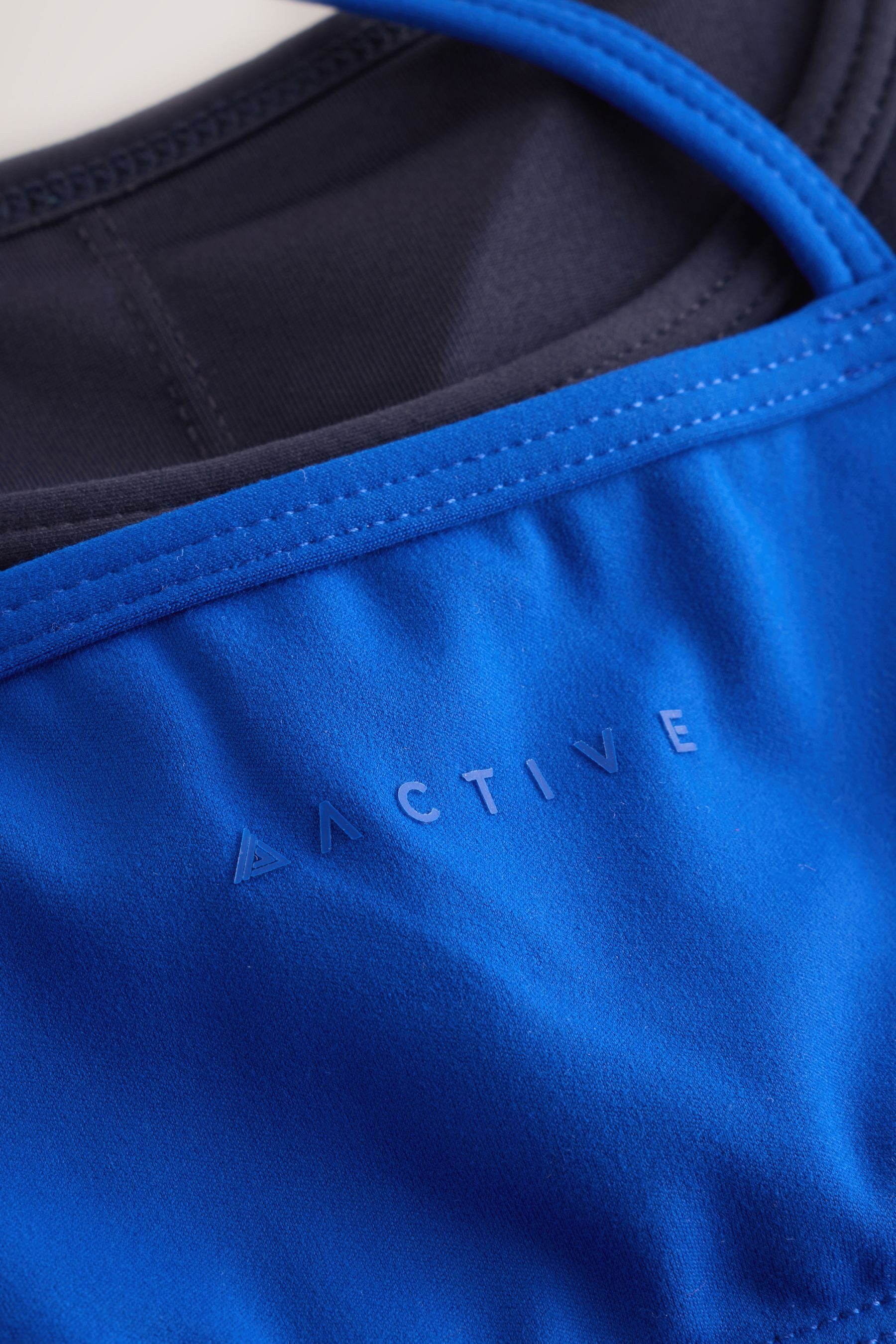 Next Sport-BH Active Balance Sport-BH mit überkreuzter Rückseite (1-tlg)