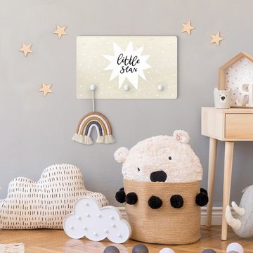 Bilderdepot24 Garderobenpaneel schwarz weiss Illustration Spruch Little Star mit Stern Weiß (Kindergarderobe Holz Kleiderhaken für die Wand inkl. Montagematerial), moderne Wand Garderobenleiste Flur - kleine Hakenleiste Kinderzimmer