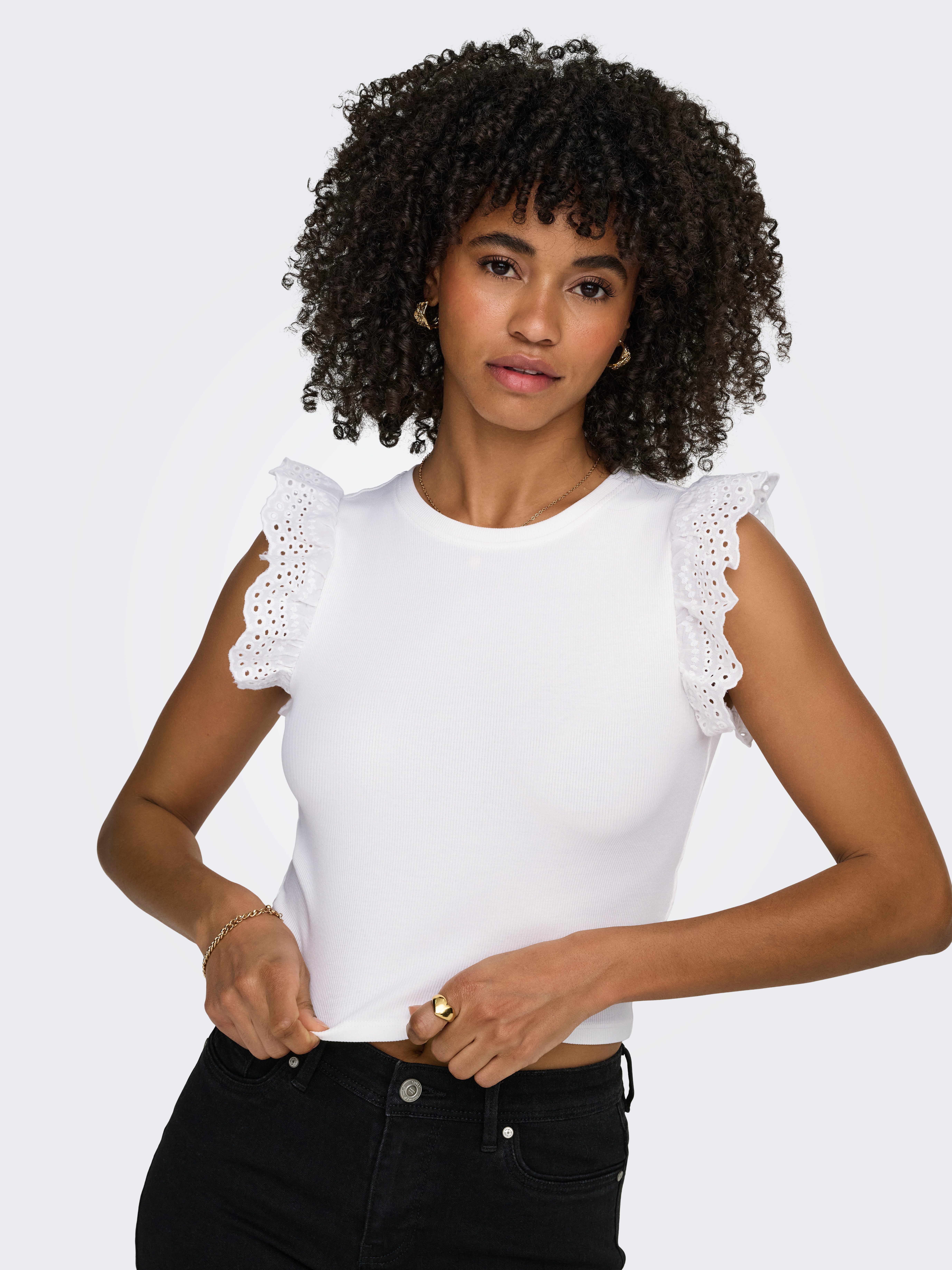 ONLY Rüschentop ONLMATHILDA S/L LACE DETAIL TOP JRS NOOS Baumwollmischung, regular fit, Rundhals