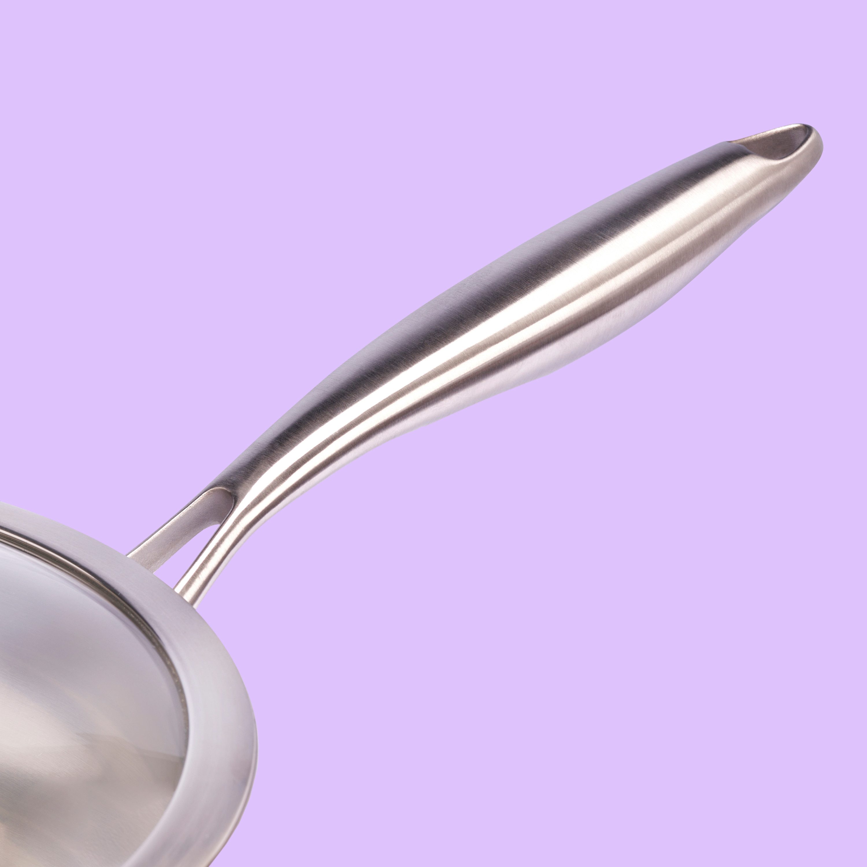 Reishunger Bratpfanne Edelstahlpfanne, Tri-Ply Boden, Unbeschichtet, Inkl. Deckel, Ofenfest bis 220 Grad, ⌀ 28 cm