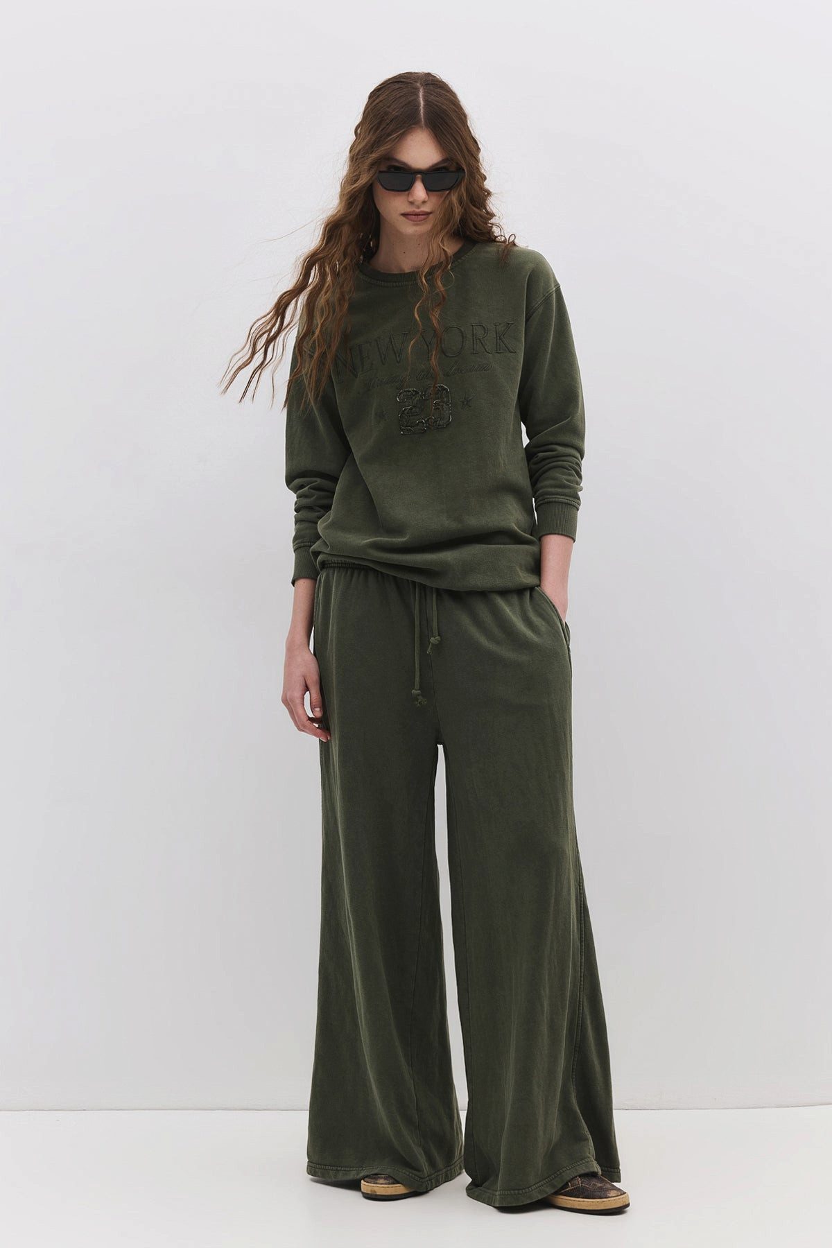 No Matter What Sweatponcho Weite Jogginghose mit Taschen