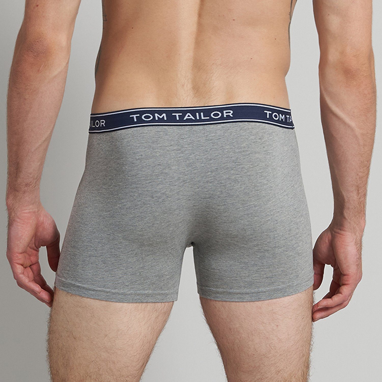 TOM TAILOR Boxershorts Navy / im mit Bein, elastisch, Weiß längerem (6-St) / Pack Rot Logo-Bund, 6er