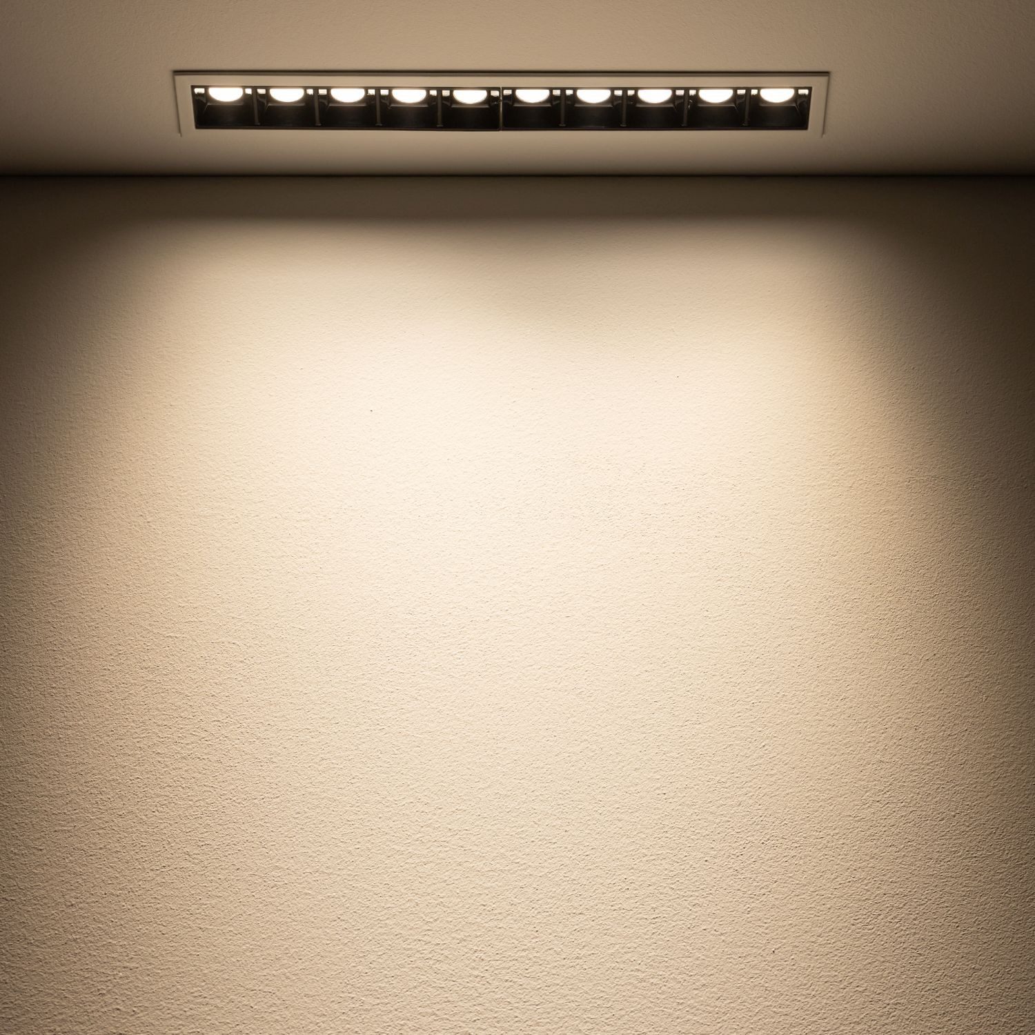 Licht-Erlebnisse Einbauleuchte LOMARIS, LED fest integriert, Warmweiß, LED Aluminium Weiß Schwarz eckig 3000 K warmweiß 1220 lm