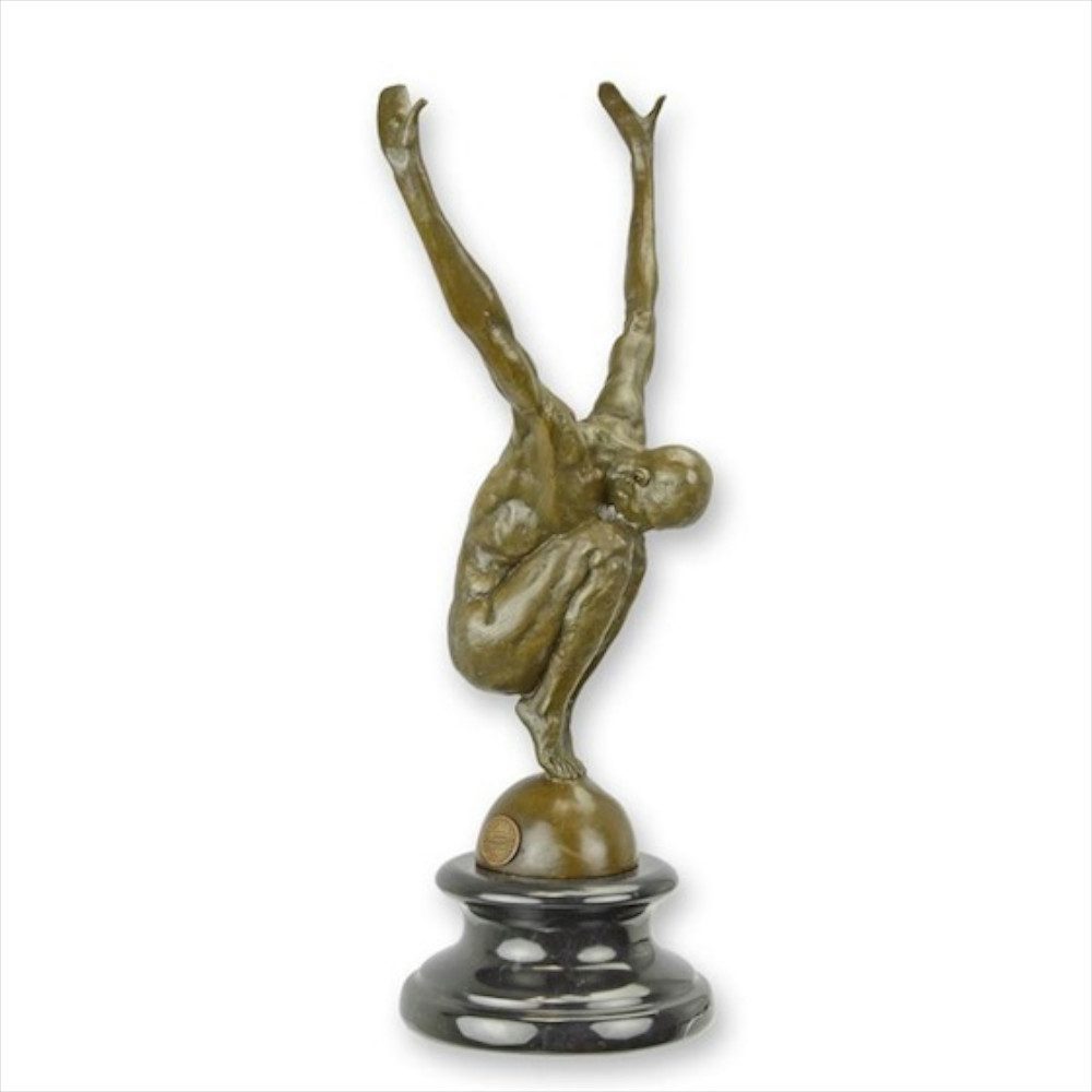 Moritz Skulptur BX-37 A BRONZE SCULPTURE OF A MALE NUDE IN DIVING POSITION