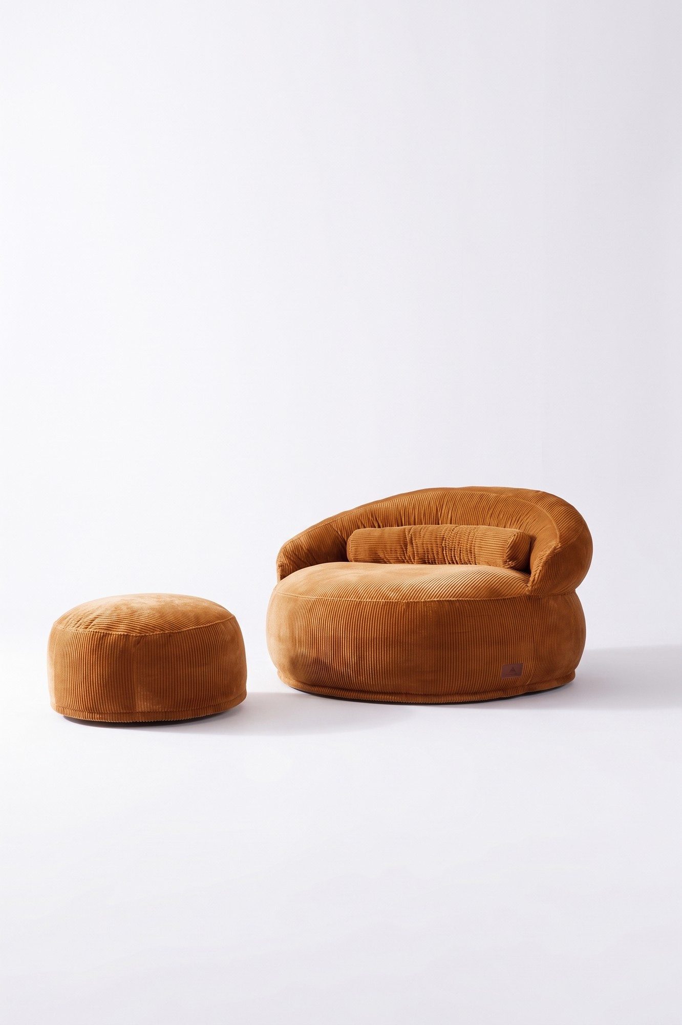 Skye Decor XXL-Sessel Favola-Felix (Set, 2-St., bestehend aus Sessel und Hocker), Pfotenfreundlich, Bezug abnehmbar/waschbar, rutschfest, rollverpackt