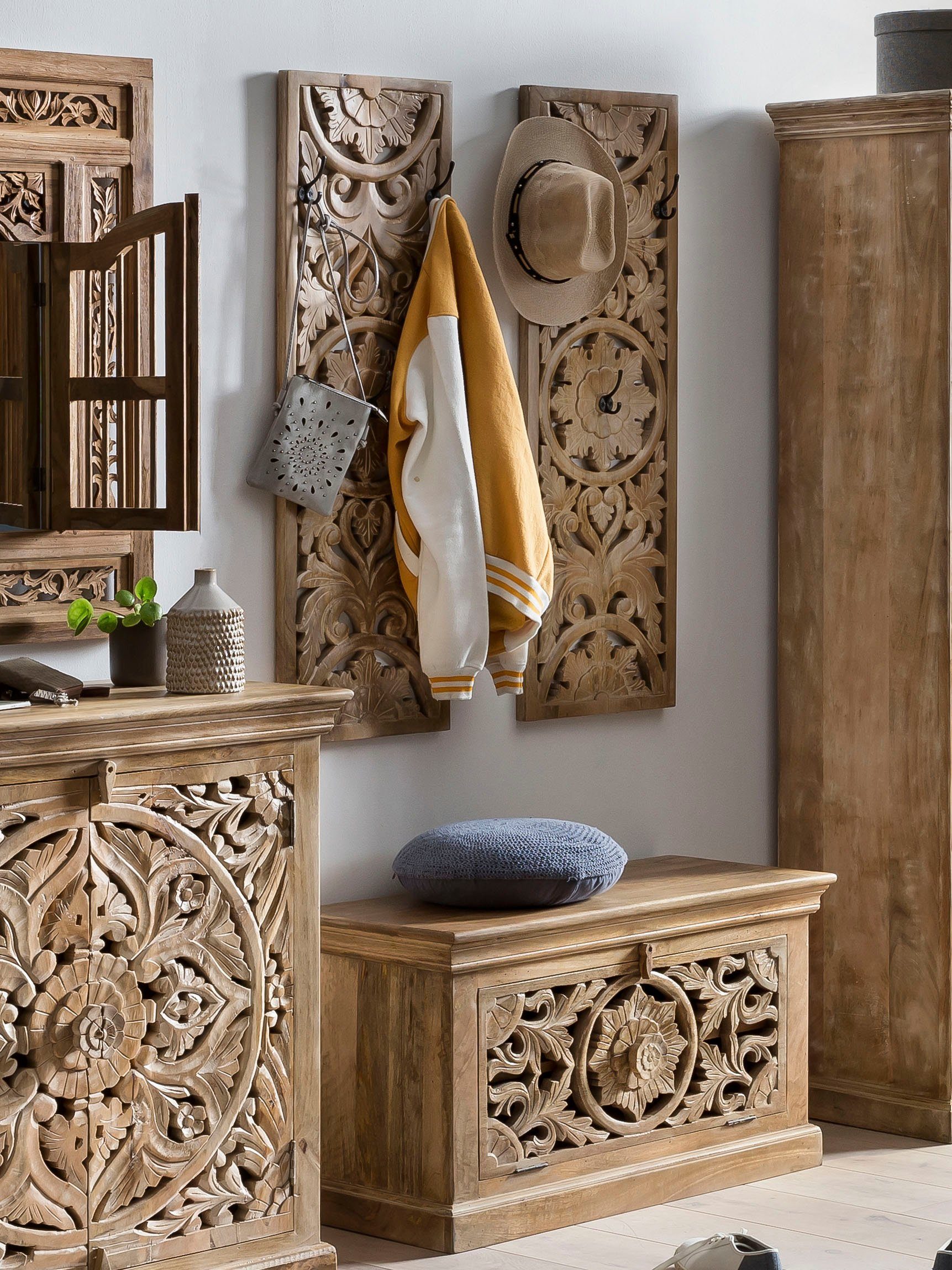 SIT Schuhschrank »Lakadee«, Mit aufwändigen Schnitzereien online kaufen