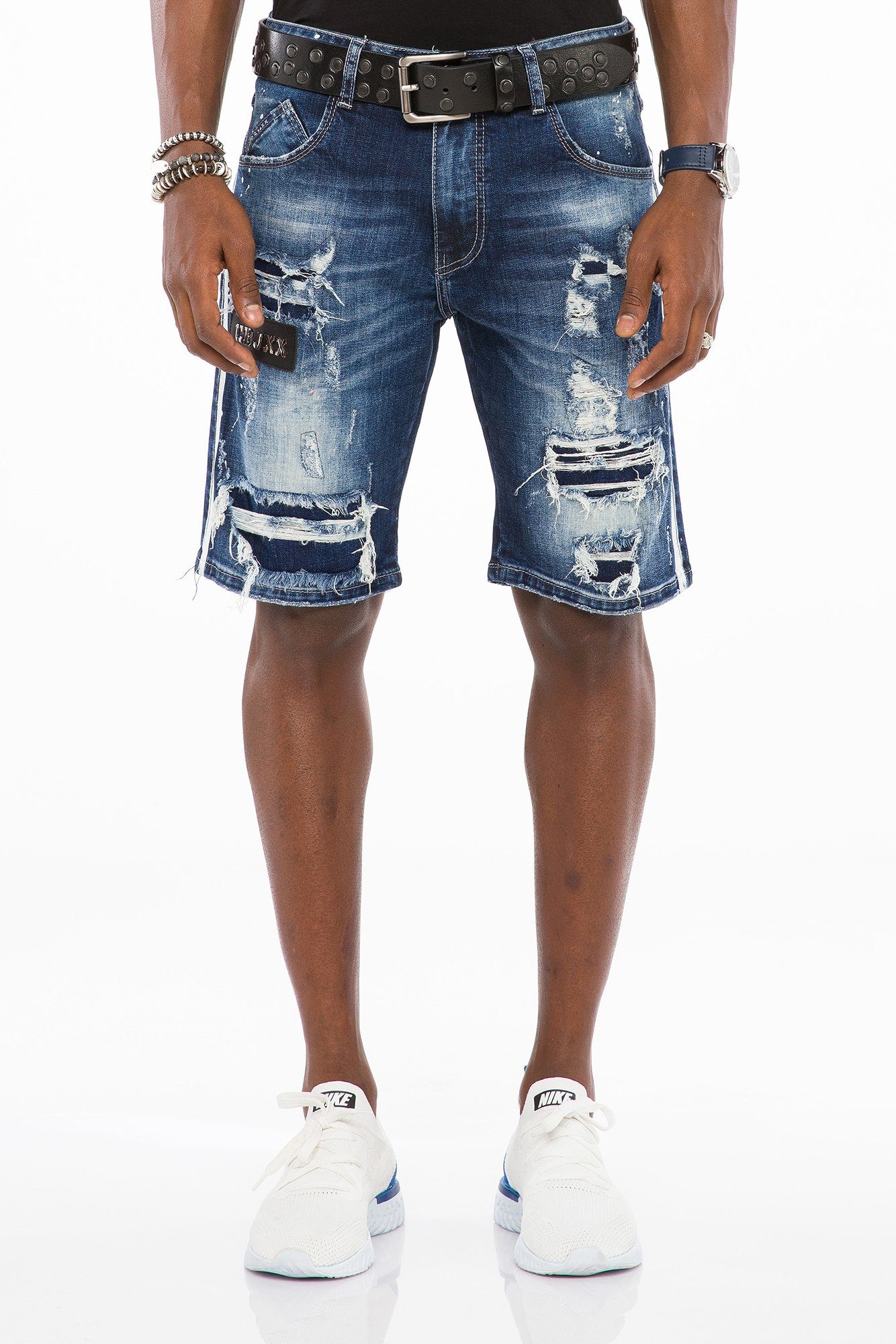 Cipo & Baxx Shorts im modischen Destroyed-Look | Shorts