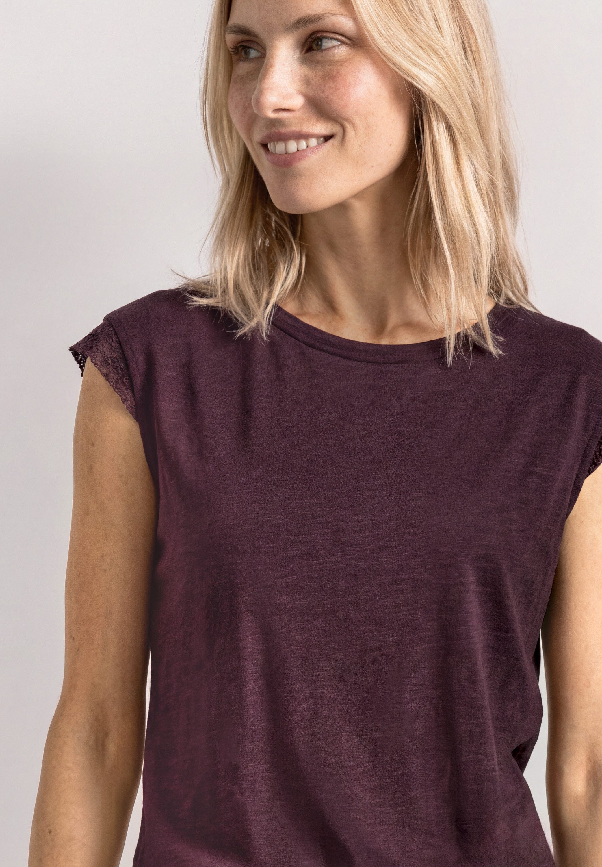 STREET ONE T-Shirt mit Rundhalsausschnitt