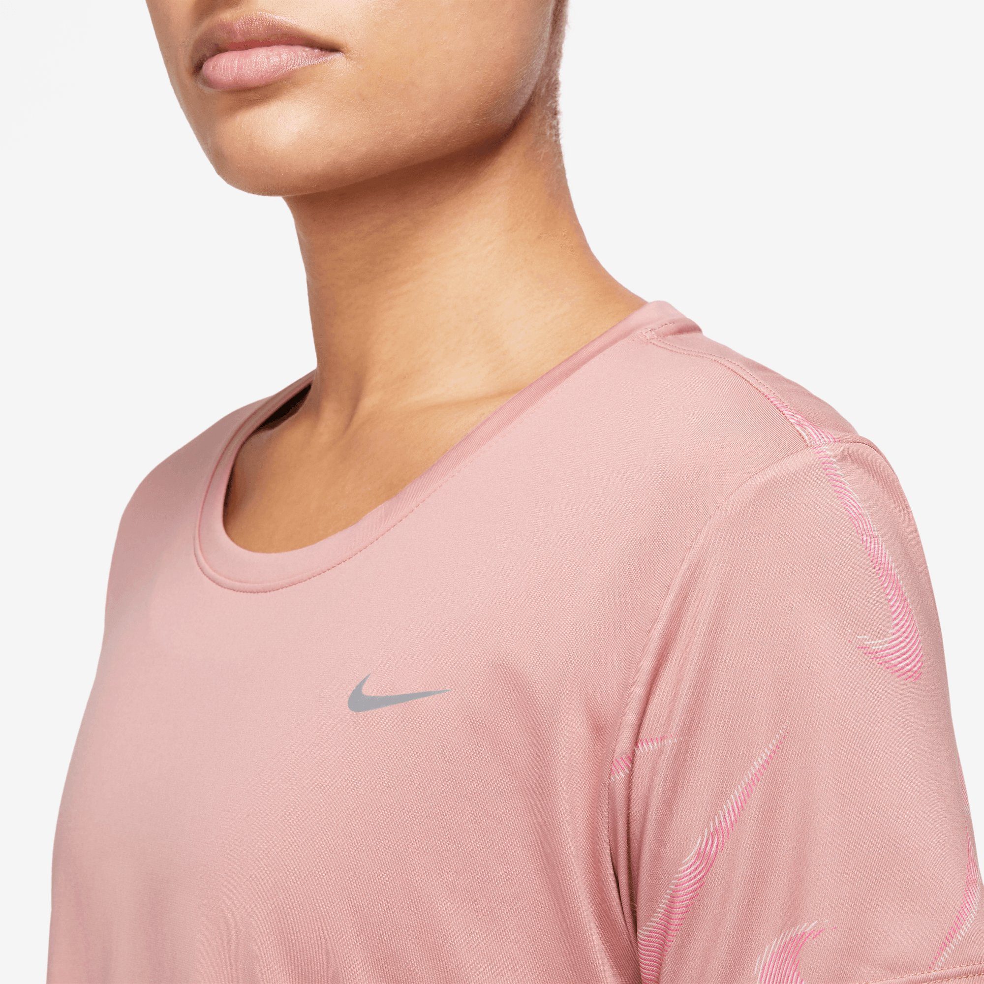 SWOOSH Nike STARDUST/REFLECTIVE Laufshirt SHORT-SLEEVE RED CROP DRI-FIT TOP WOMEN'S SILV PRINTED