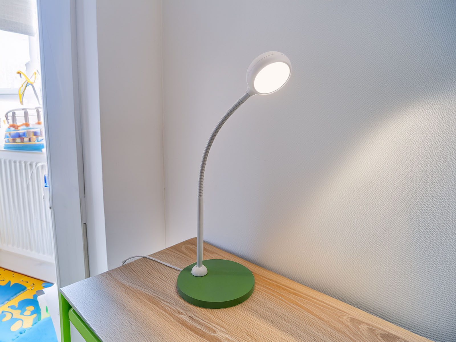 niermann LED Schreibtischlampe, Flexarm, LED wechselbar, Warmweiß, Leselampe Bett und Nachttisch-Lampe mit Holz-Fuß & Schwanenhals, 43cm