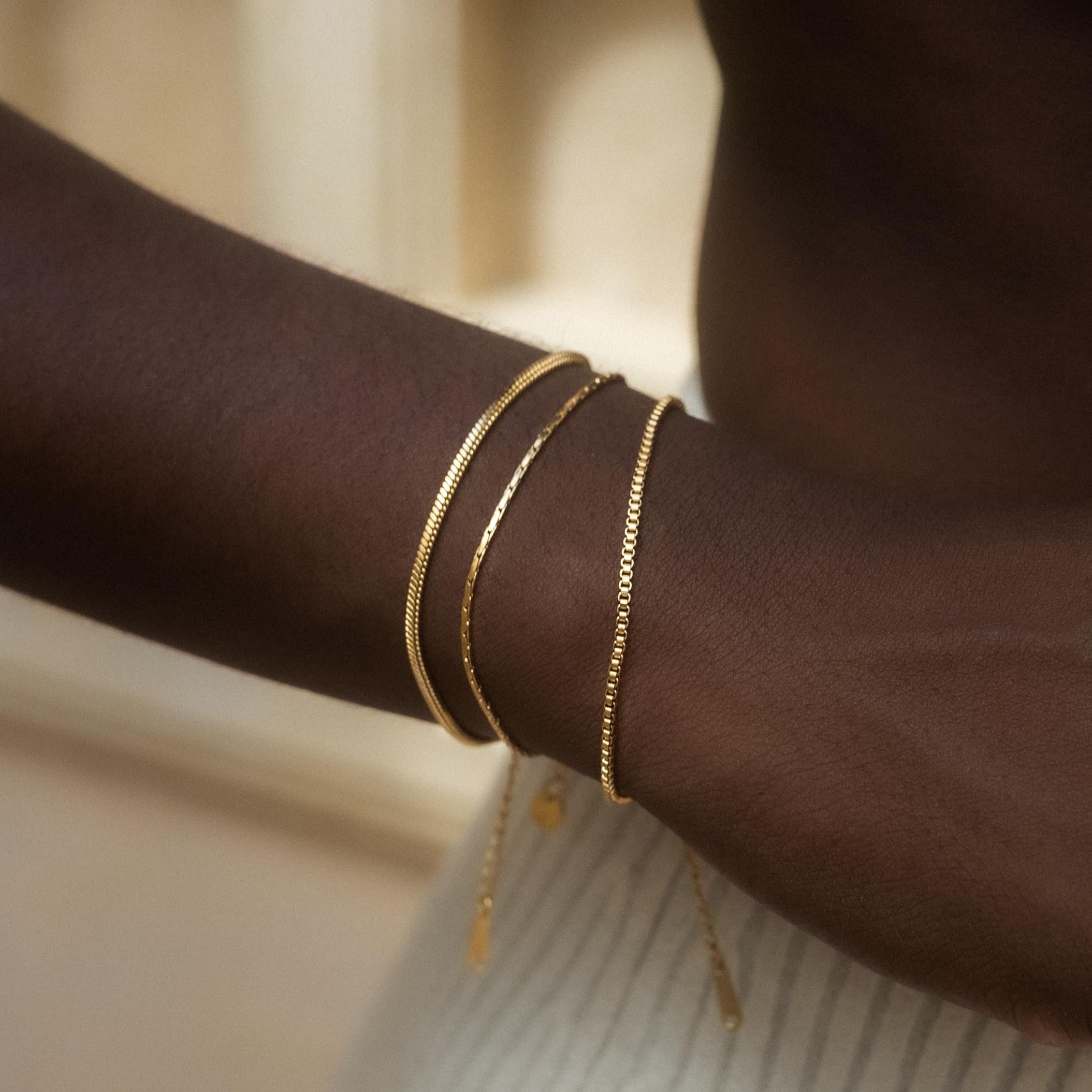 Made by Nami Edelstahlarmband Minimalistisch Damen Filigran, Cuban Link Cha günstig online kaufen