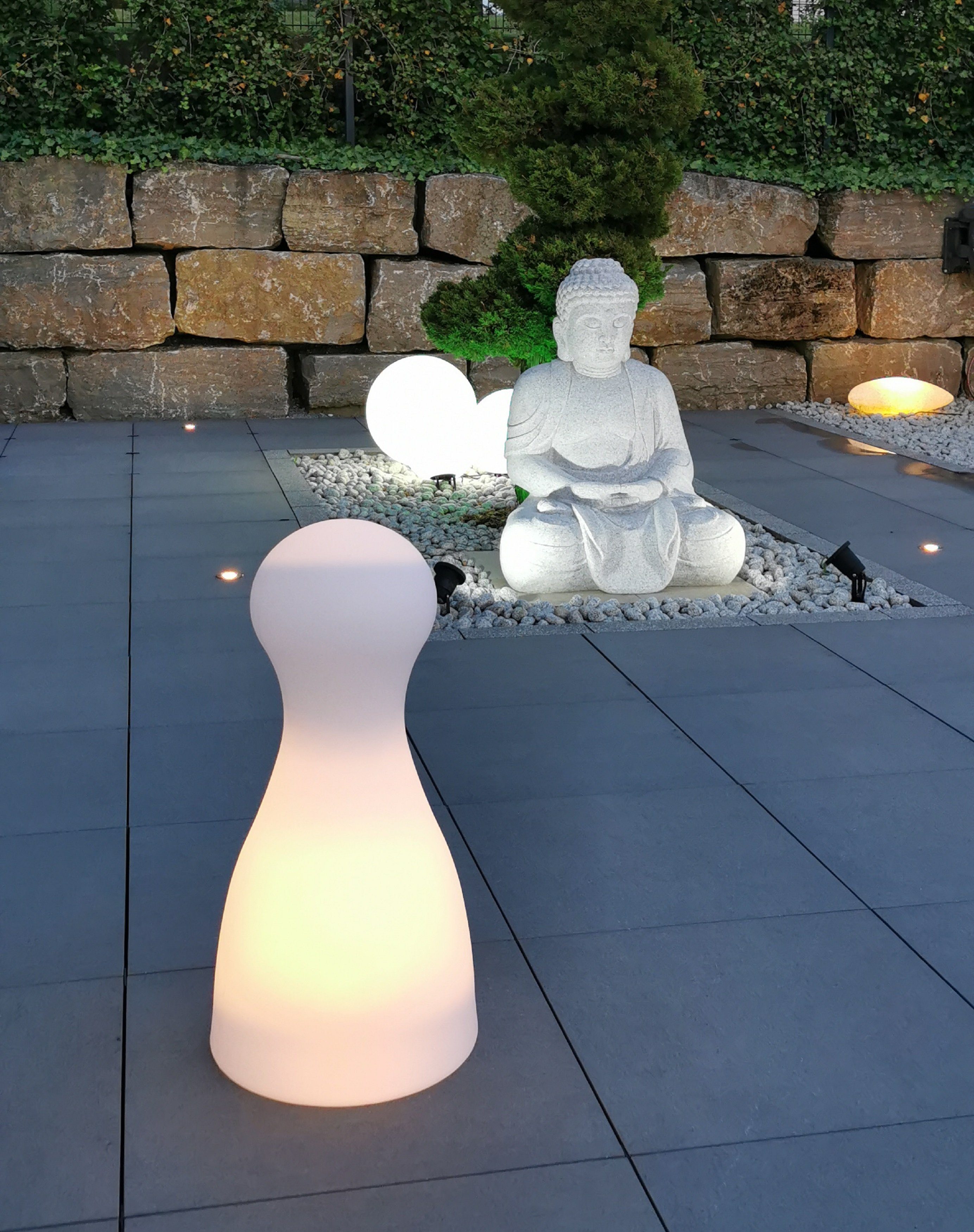 TRANGO LED-Dekofigur, Außenleuchte, Gartenstrahler, Leucht-Kegel