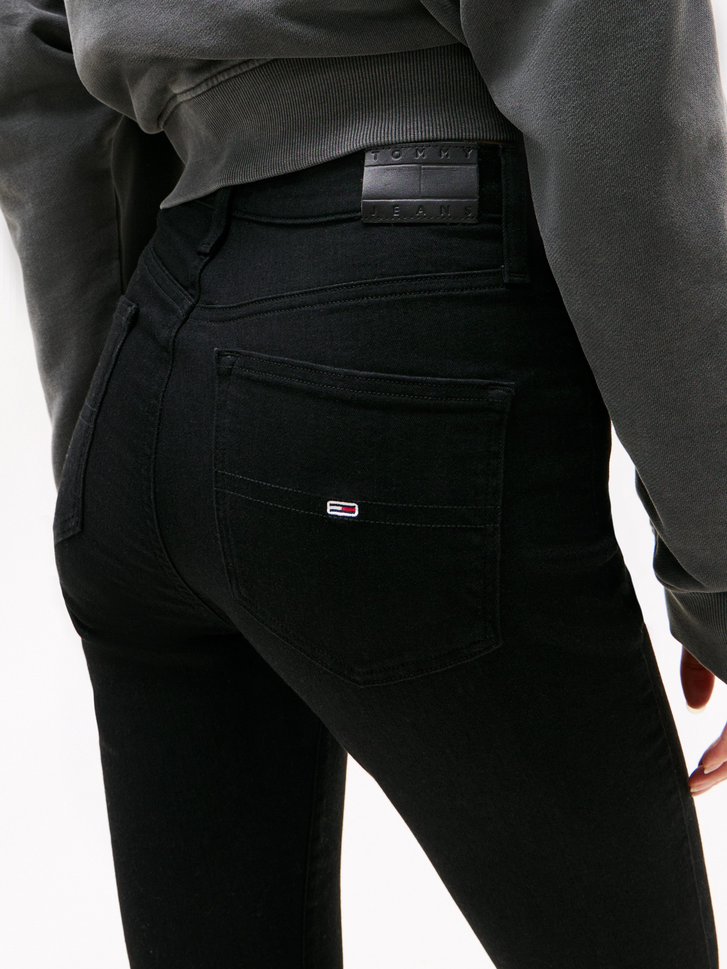 Tommy Jeans Skinny-fit-Jeans Sylvia High Rise Skinny Eng anliegende Denim Jeans mit hoher Leibhöhe