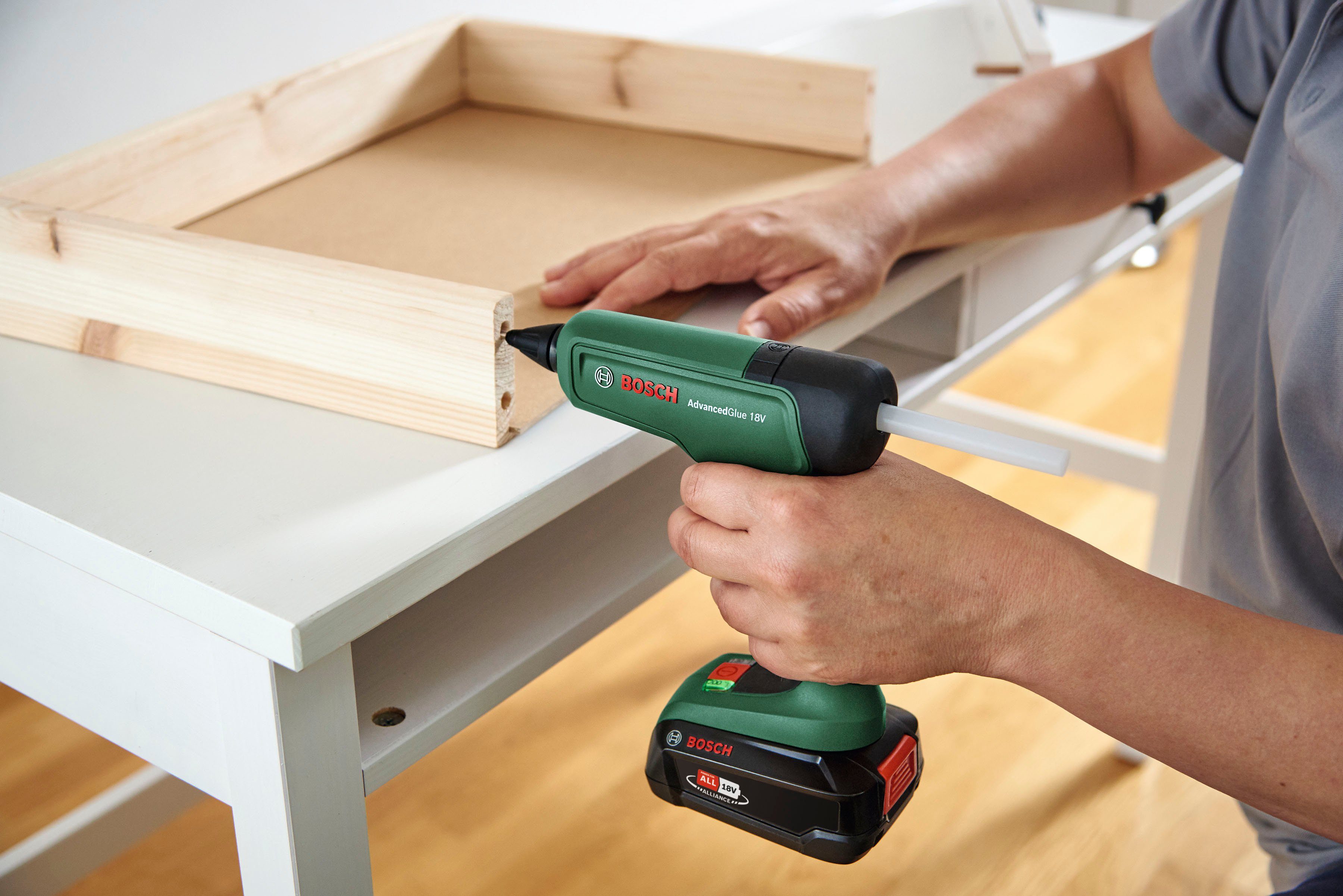 Bosch Home & Garden Heißklebepistole AdvancedGlue 18V Solo, ohne Akku und Ladegerät – Bild 5 von 5