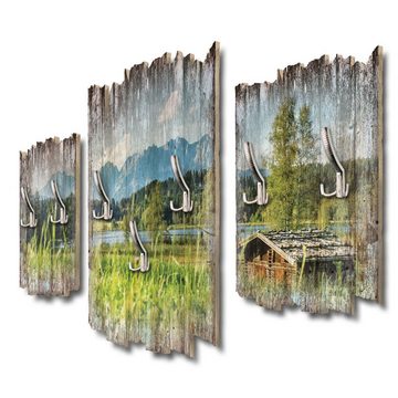 Kreative Feder Wandgarderobe Alpenseepanorama, Dreiteilige Wandgarderobe aus Holz