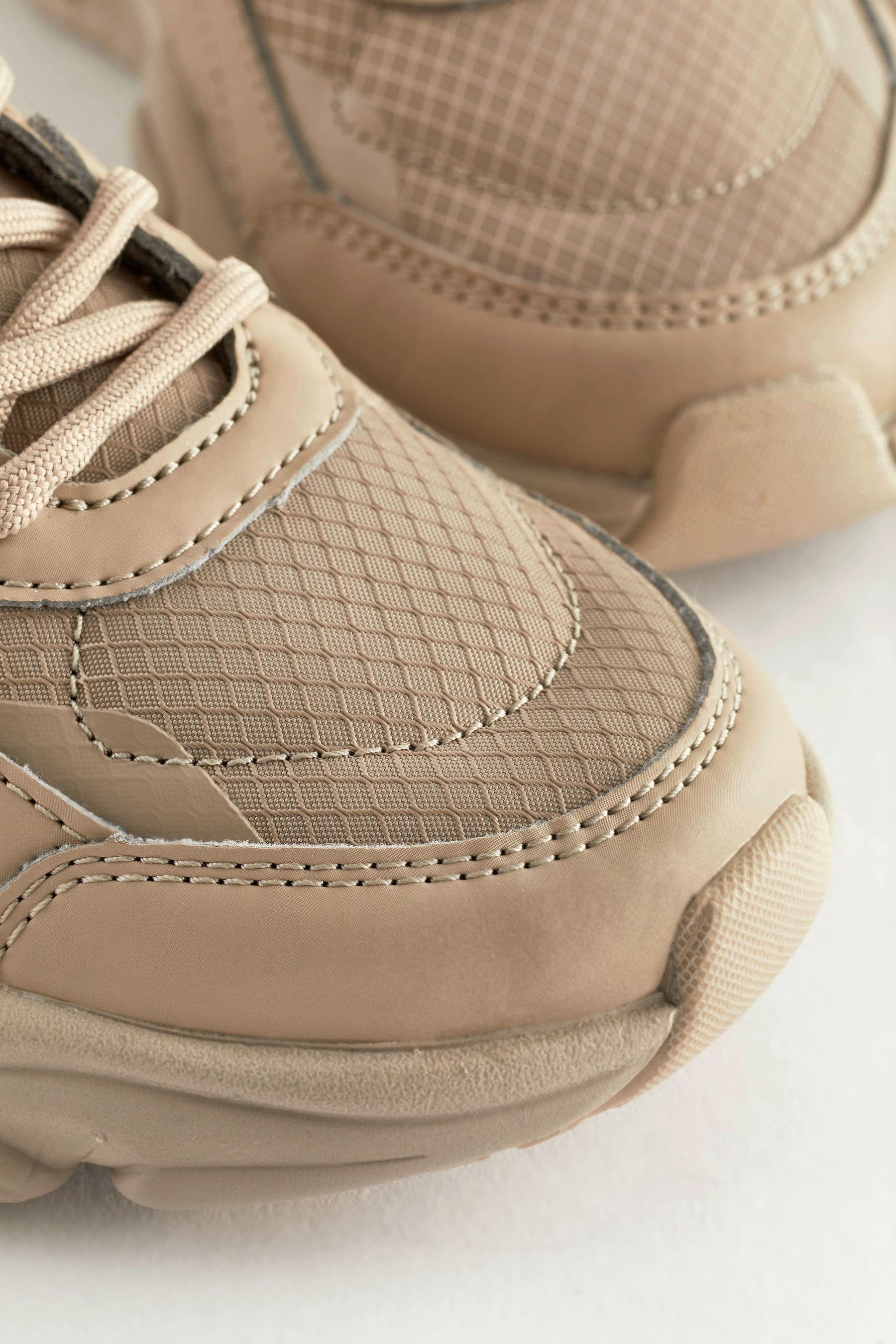 Taupe Sneaker Sneaker (1-tlg) Brown Next Kompakte
