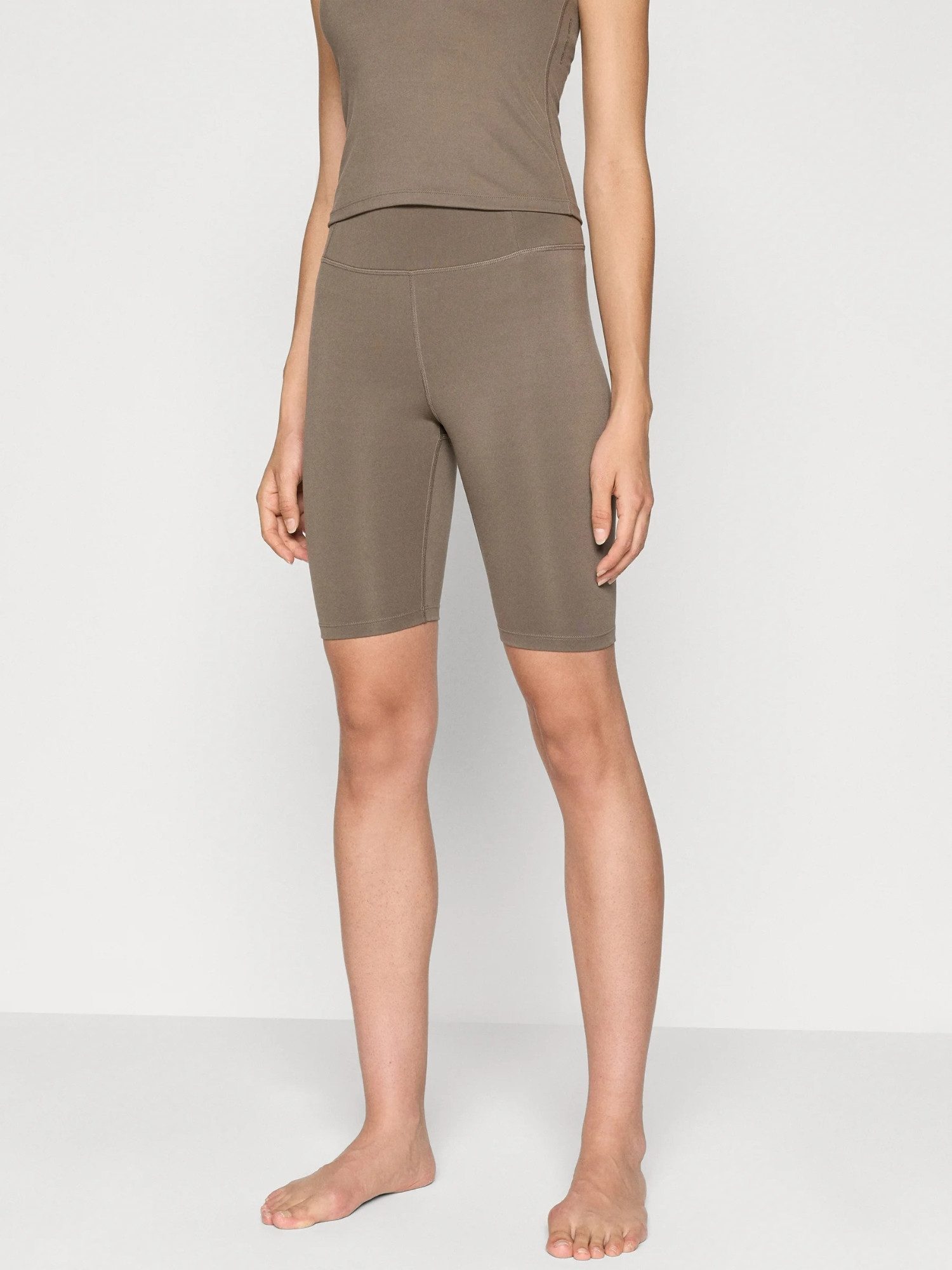 GIRLFRIEND COLLECTIVE Shorts Girlfriend Collective Shorts Float