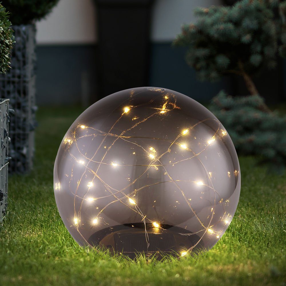 LED-Leuchtmittel Globo LED Stecklampe Warmweiß, LED verbaut, Solarkugel fest Außenlampe Außen-Stehlampe, Gartendeko 3x rauch