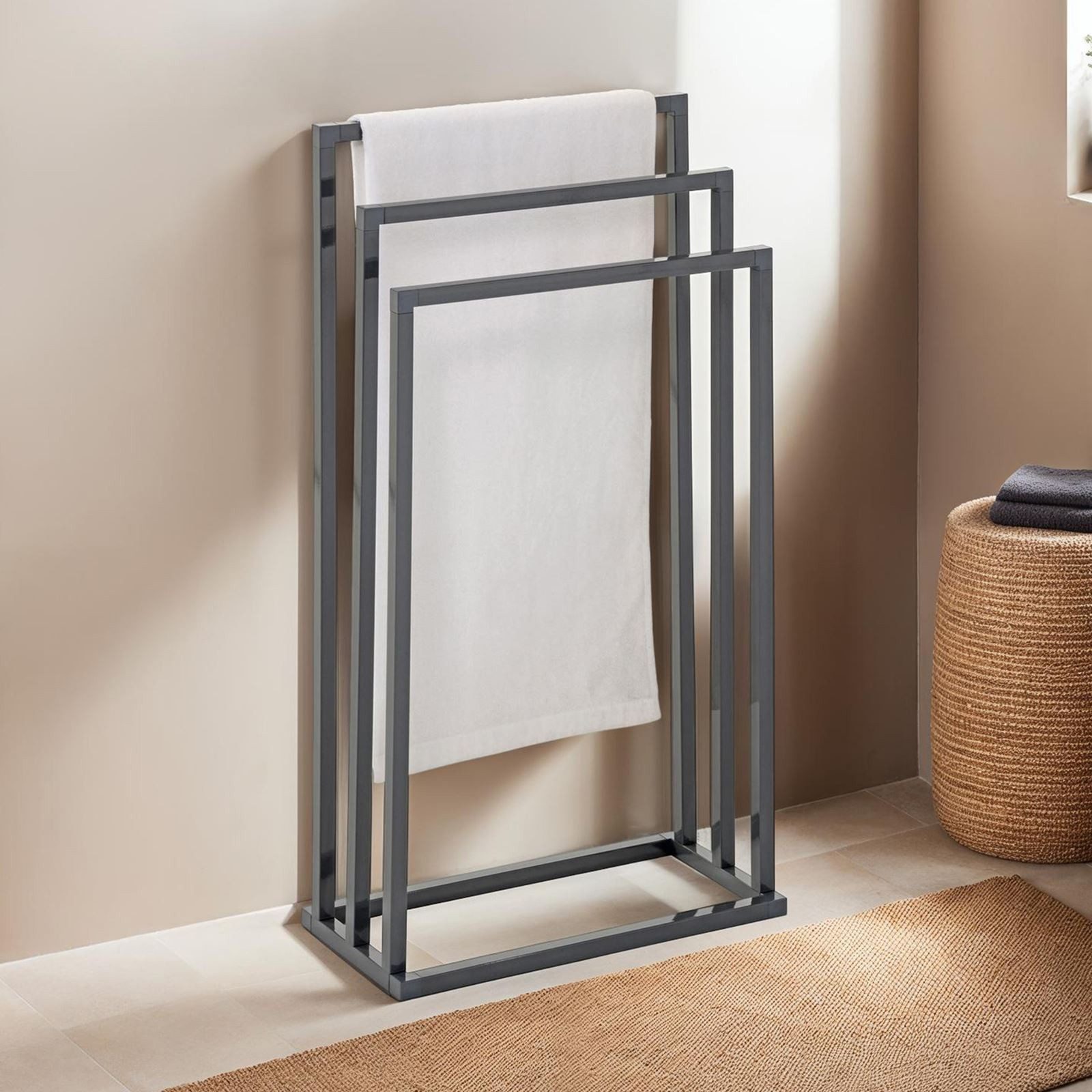 IDIMEX Handtuchständer KUNO, Handtuchhalter ohne Bohren, freistehend mit 3 günstig online kaufen