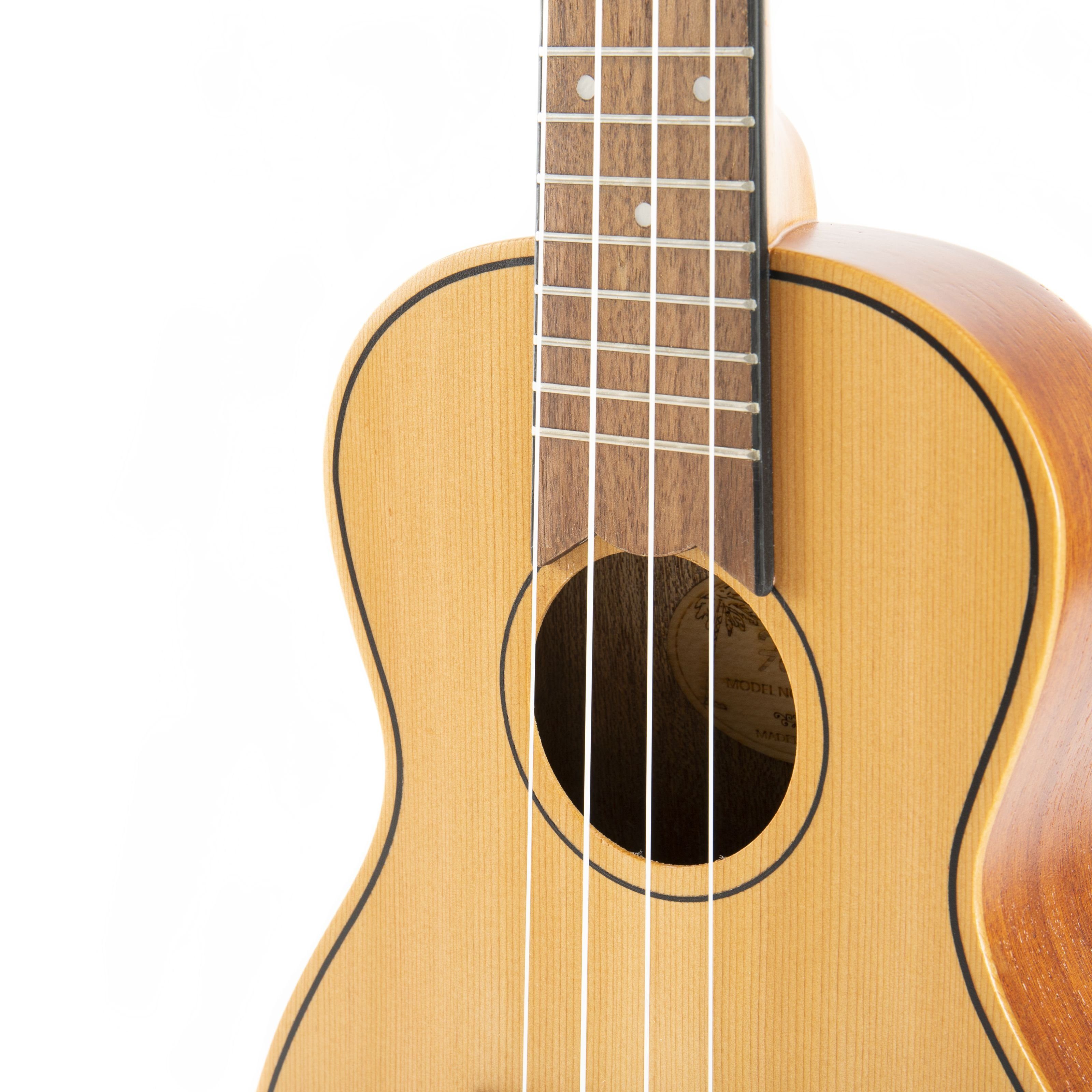 FAME Ukulele, UKE-C SC Thinline Konzert Ukulele 18 Bünde 380mm Mensur Okoumé Hals Fichte und Mahagoni Korpus Black Walnut Griffbrett Chrom Hardware Natur Finish Ideal für Einsteiger und Reisen, Ukulelen, Konzert Ukulelen, UKE-C SC Thinline Konzert Ukulele, Thinline Ukulele, Einsteiger