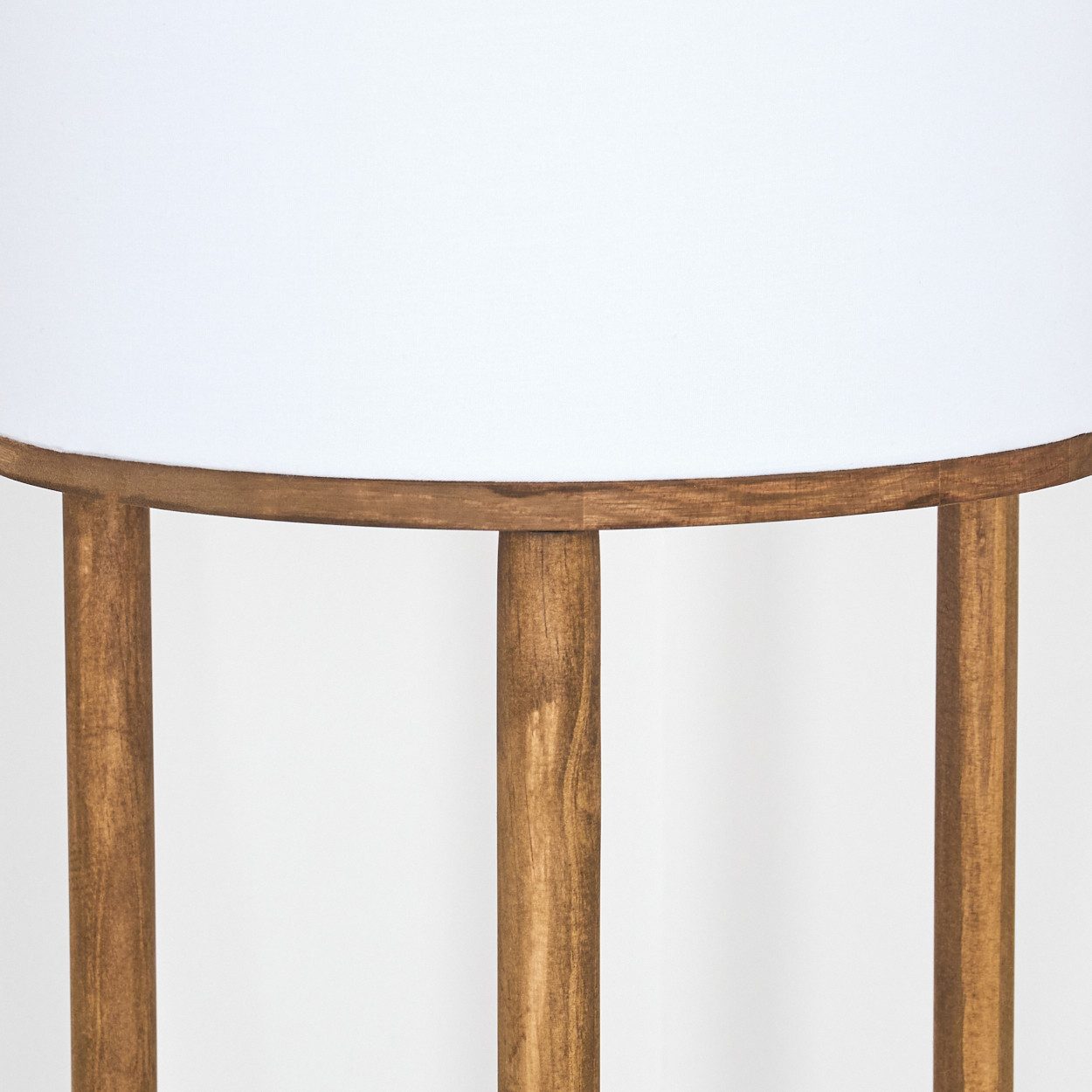 hofstein Stehlampe Stehlampe aus Holz/Stoff in Naturfarben/Weiß, ohne Leuchtmittel, (26 cm) Ablageflächen u. Fußschalter, 1 x E27, ohne Leuchtmittel