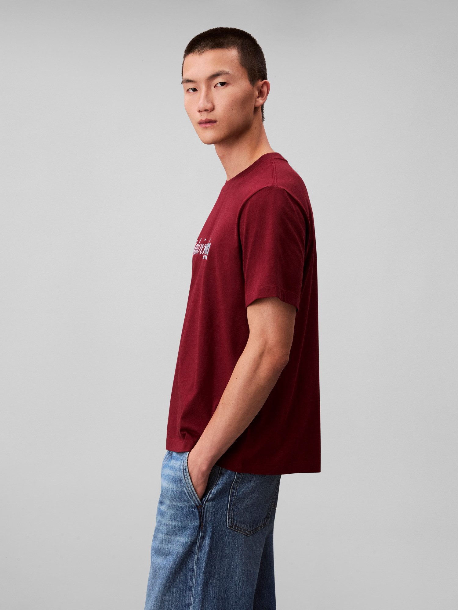 Calvin Klein Jeans T-Shirt SS 20S EU CALVIN CURSIVE GRAPHIC Mit Rundhalsausschnitt, regular fit – Bild 4 von 5
