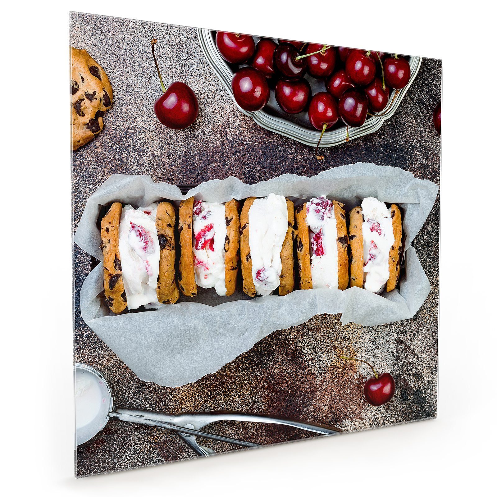 Primedeco Küchenrückwand Küchenrückwand Spritzschutz Glas mit Motiv Kirscheis mit Biscuits