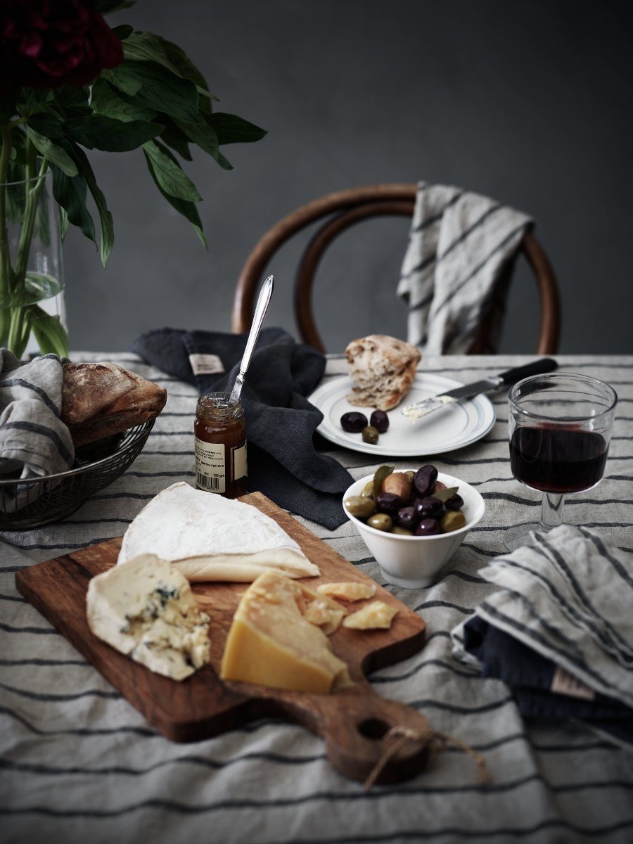 Lovely Linen Tischläufer Linen Stripe Tischläufer Leinen black 47 x 150 cm, MISTY 47X150 STRIPE BLACK L26XB21xH3CM