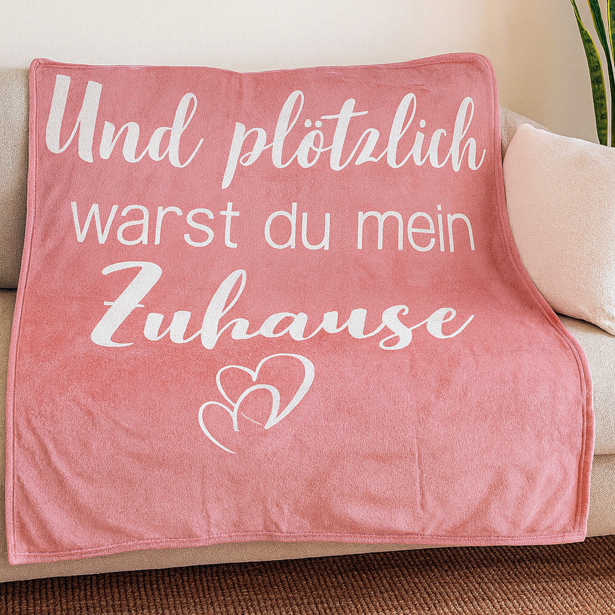 Wohndecke Flanell mit Spruch "Zuhause", Bestlivings, 130x160cm, flauschig, wärmend, pflegeleicht (bei 40°C waschbar)