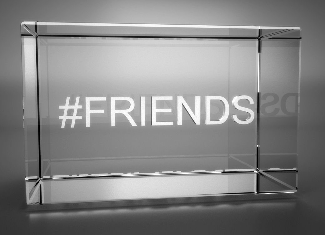 Hochwertige Glasquader Familienbetrieb 3D Made Geschenkbox, Germany, Motiv Dekofigur #FRIENDS, VIP-LASER in Hashtag