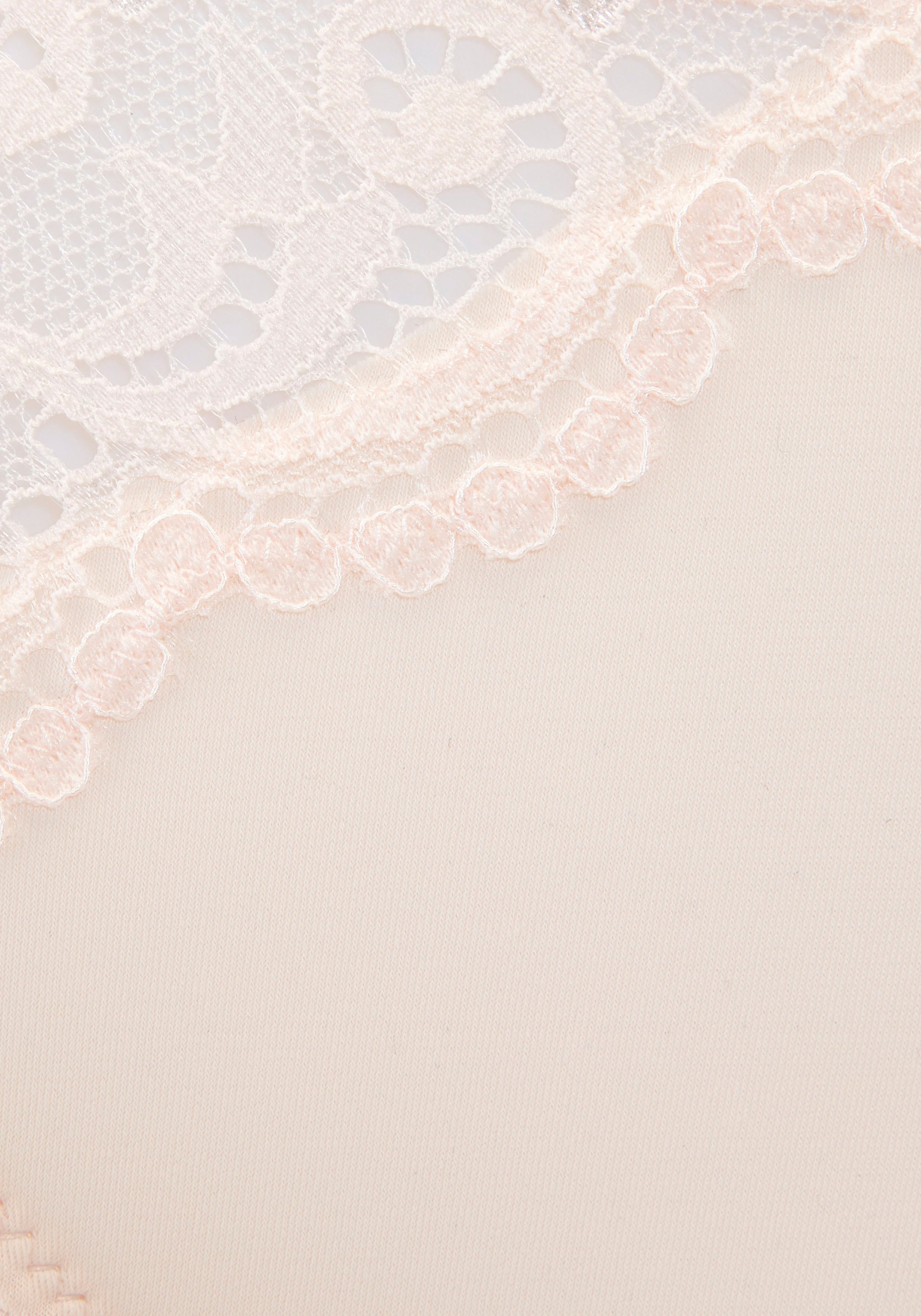 Nuance Slip aus weichem Microtouch-Material mit Spitzeneinsätzen, Basic