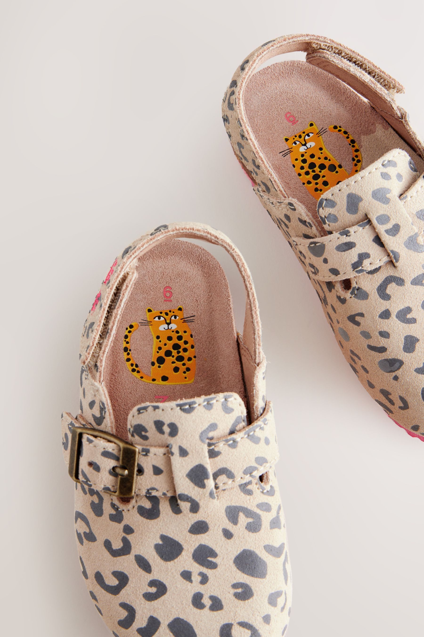 Next Clogs aus Leder Clog (1-tlg)