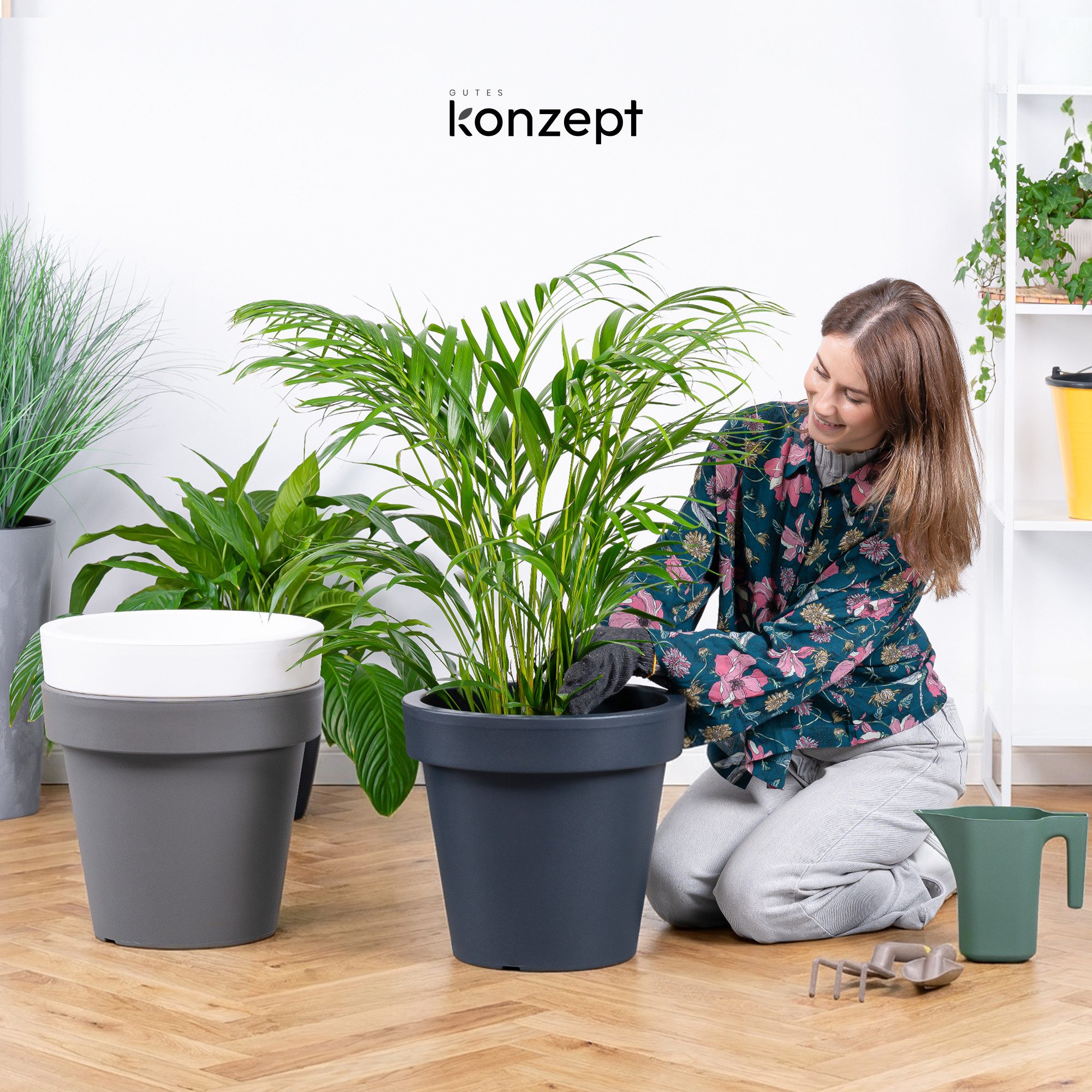 KONZEPT Blumentopf groß 39 cm Durchmesser, 27 L, aus Kunststoff in konischer Optik, Geprägtem Rand, Konische Form, Stapelbar, Volumen: 27,3 L