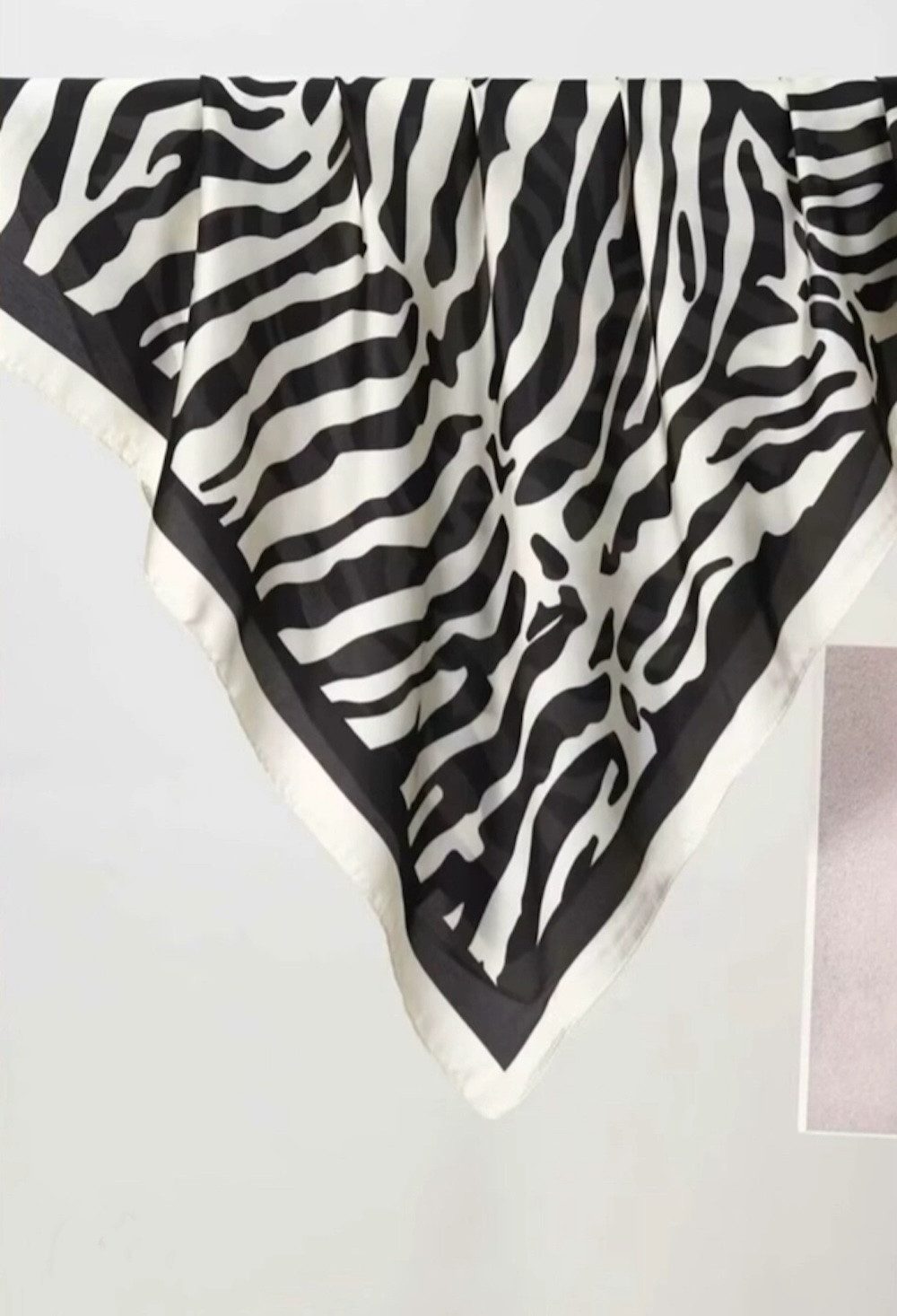 LK Trend & Style Halstuch Zebra-Quadrat-Schal 70x70 Seidenoptik, Das leicht günstig online kaufen