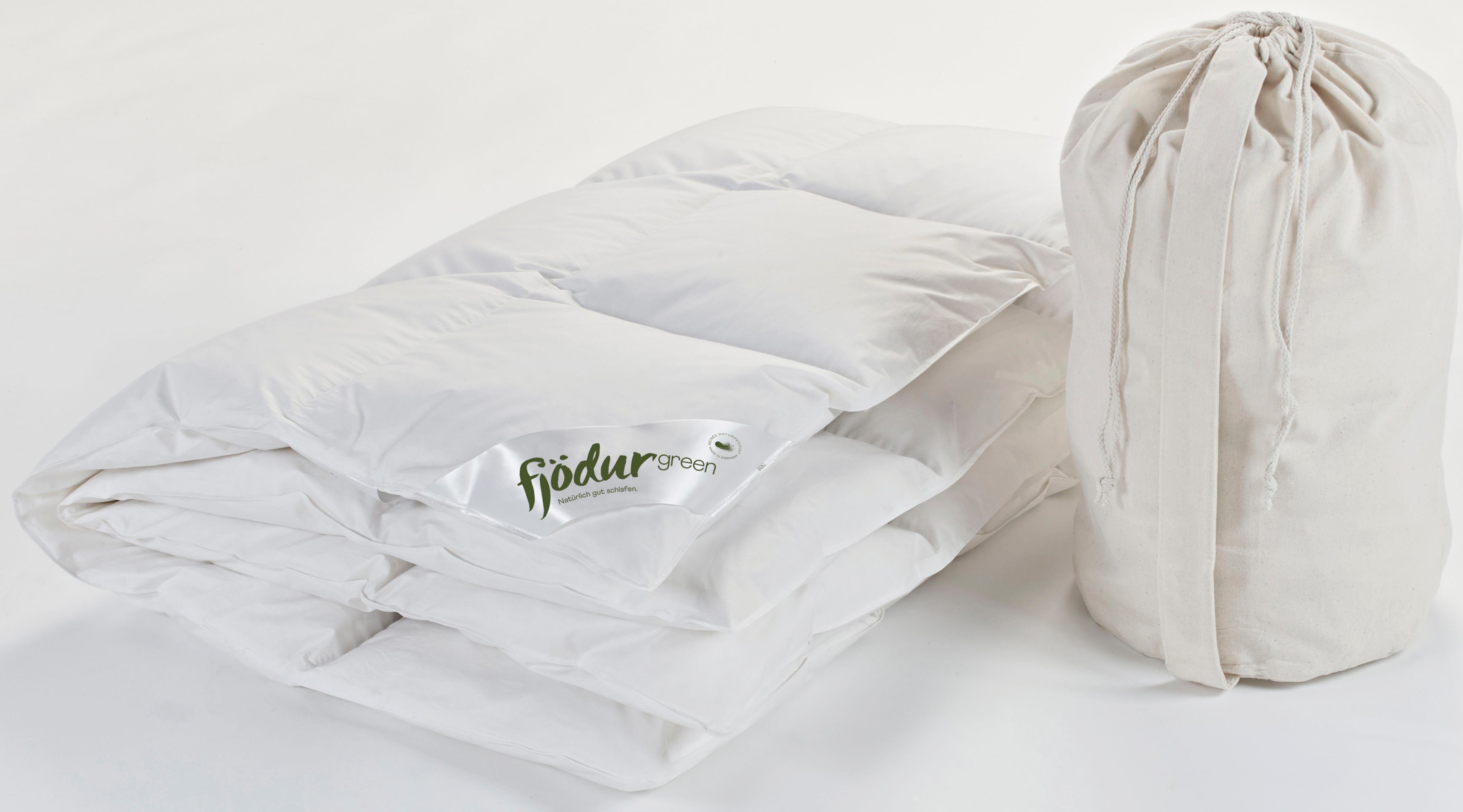 fjödur Daunenbettdecke Fleur, Füllung: 90% Daunen 10 % Federn, Bezug: Bio-Baumwolle, Bettdecken 135 x 200 cm und in vielen weiteren Größen erhältlich.