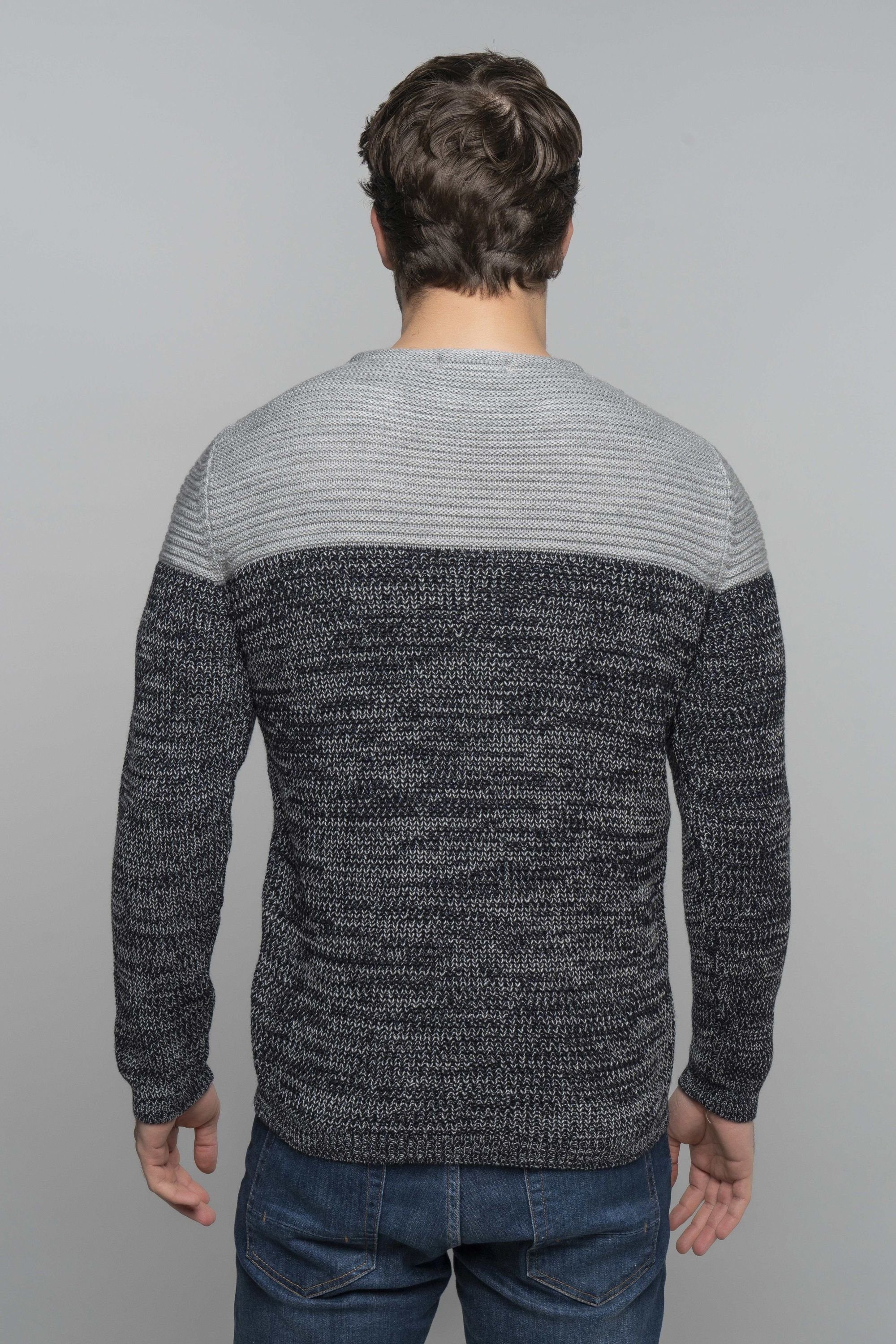 CARISMA Rundhalspullover mit Logopatch