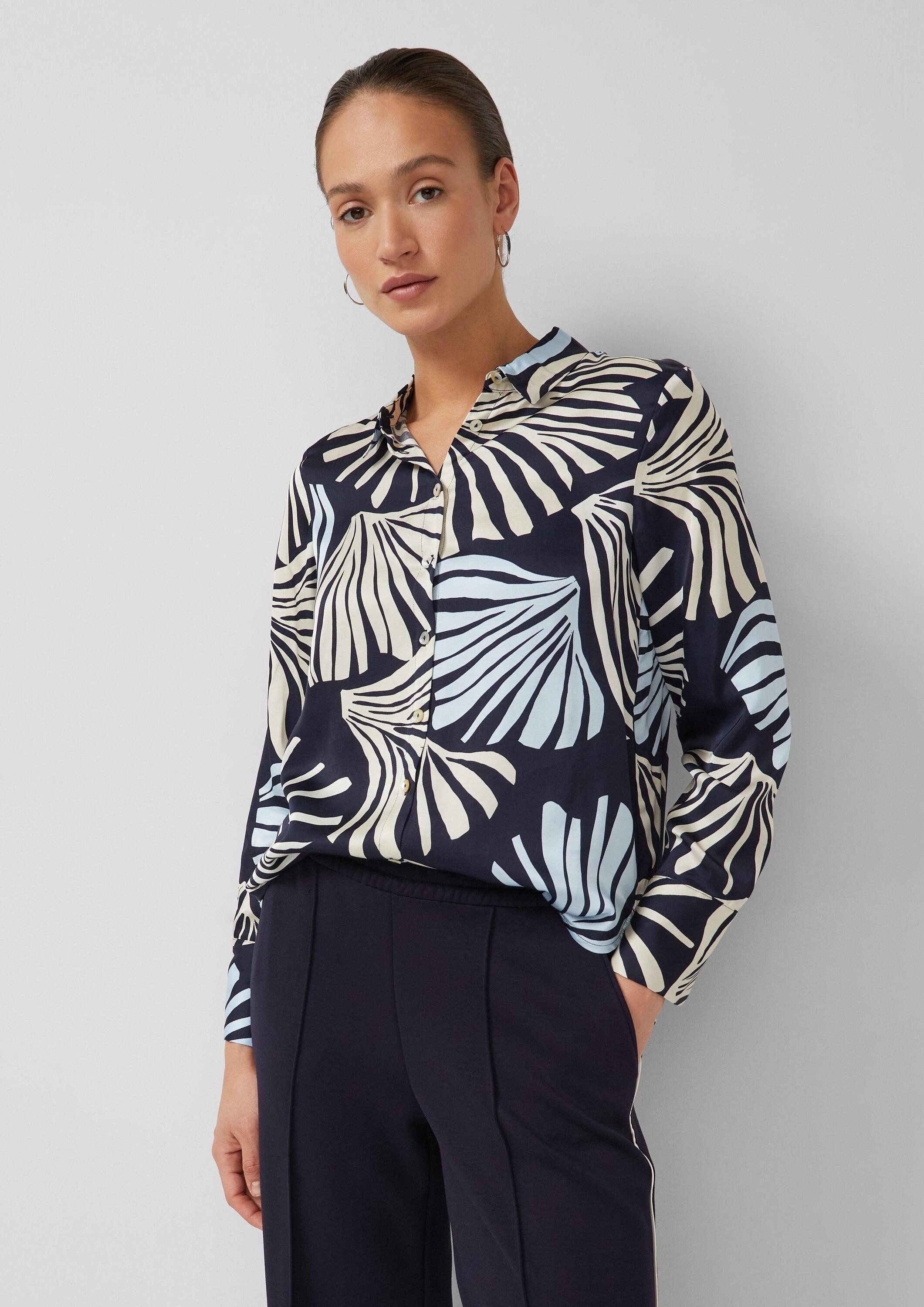 s.Oliver Langarmbluse Bluse Satinierte Viskose-Bluse mit All-over-Print und Manschetten