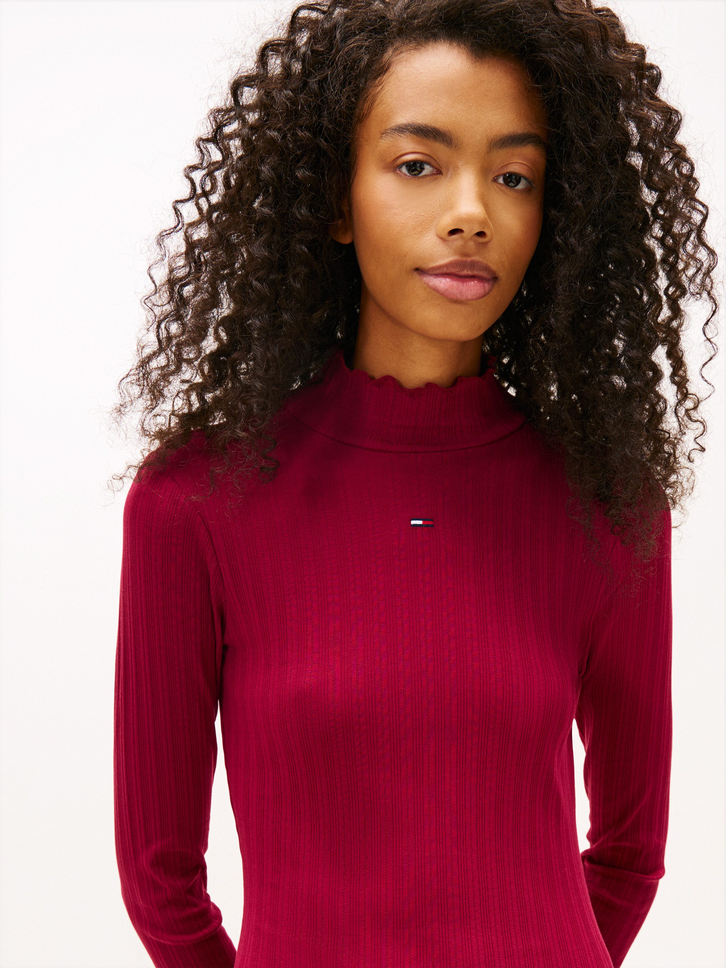 Tommy Jeans A-Linien-Kleid TJW F&F RIB LETTUCE EDGE DRESS in gerippter Struktur