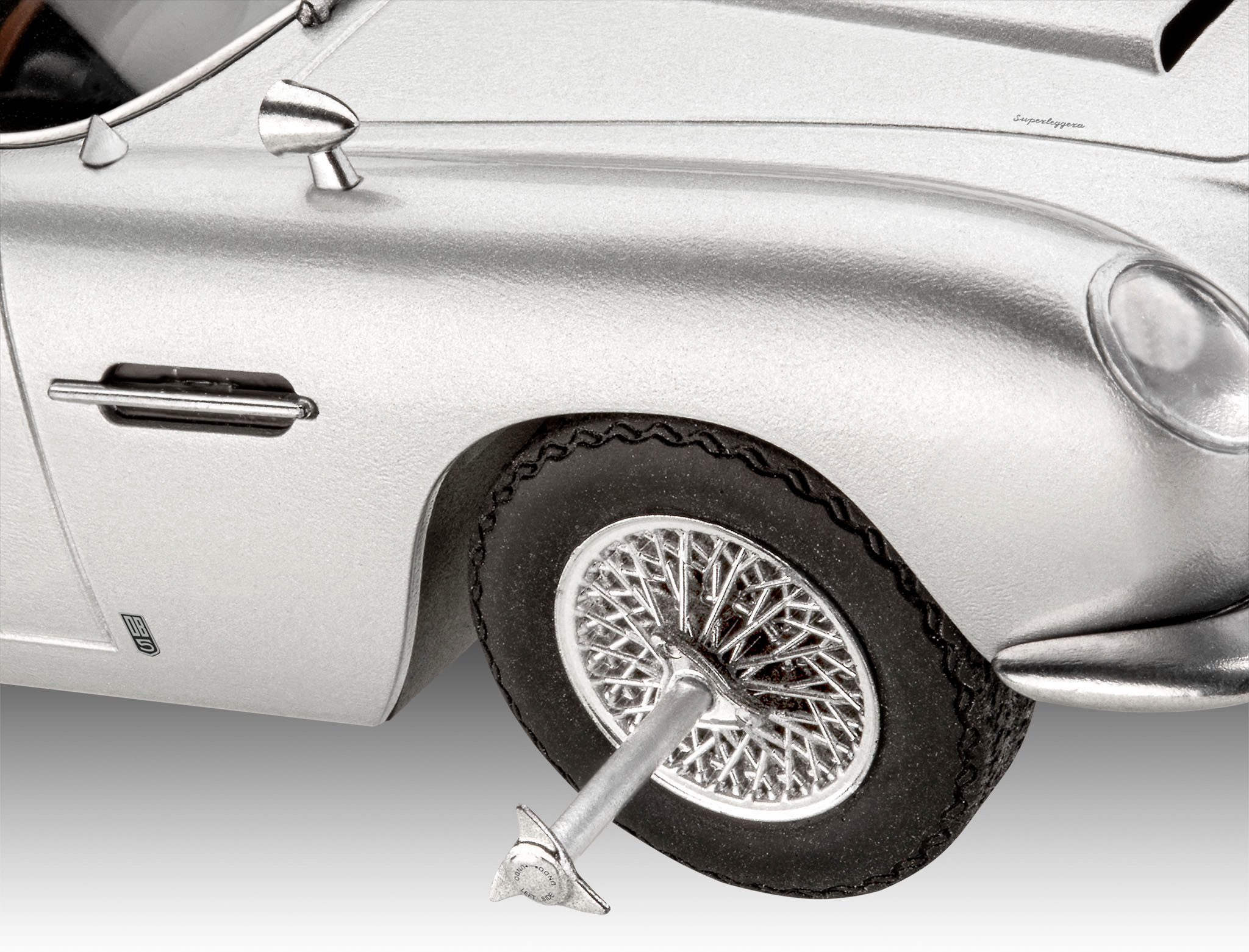Revell® Spielzeug-Adventskalender 007 -James Bond Aston Martin DB5, Autobausatz zum Zusammenstecken